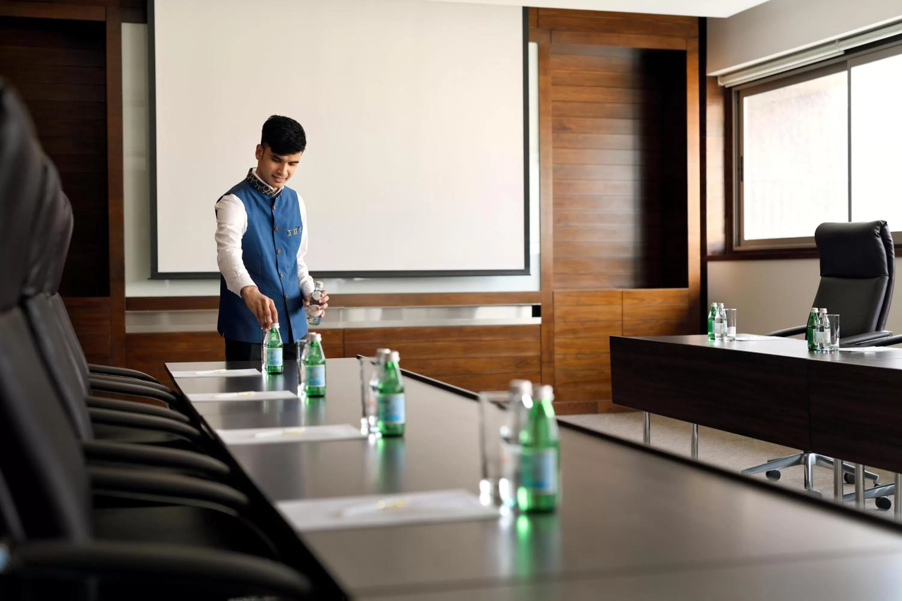 Meeting/conference room in InterContinental Bahrain by IHG