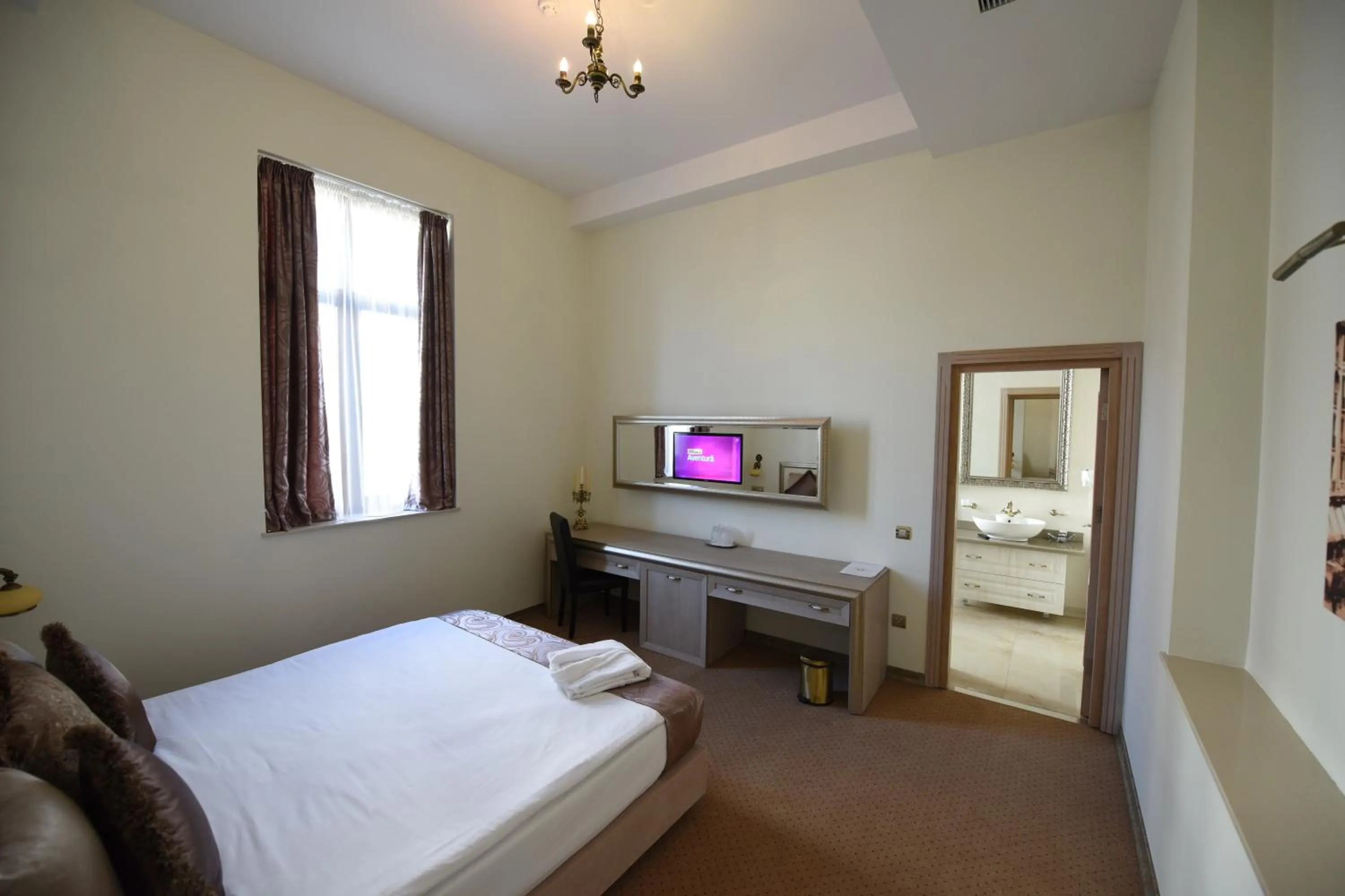 Area and facilities, Bed in Euro Hotel Grivita