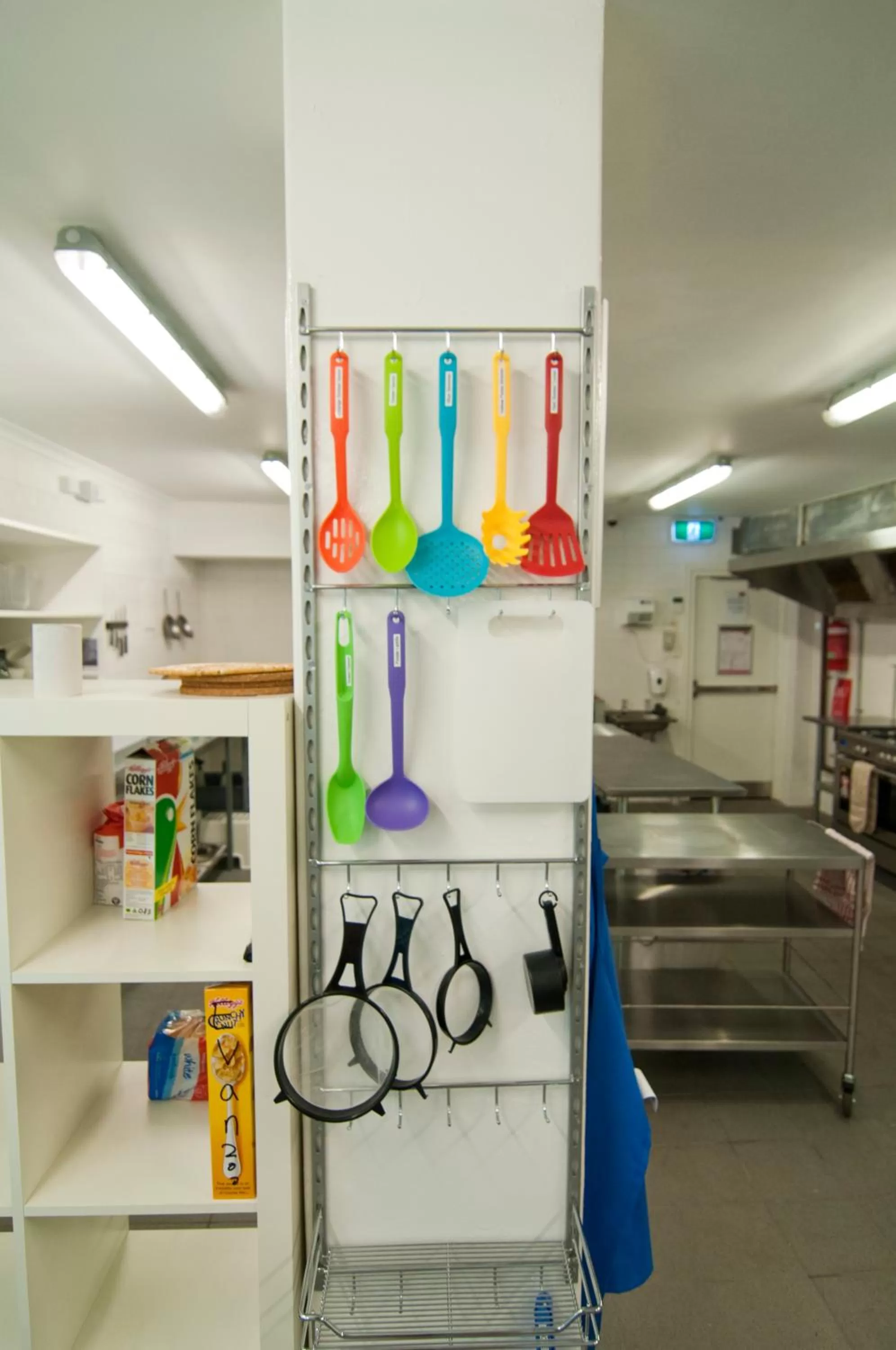 Kitchen or kitchenette in Kangaroo Inn