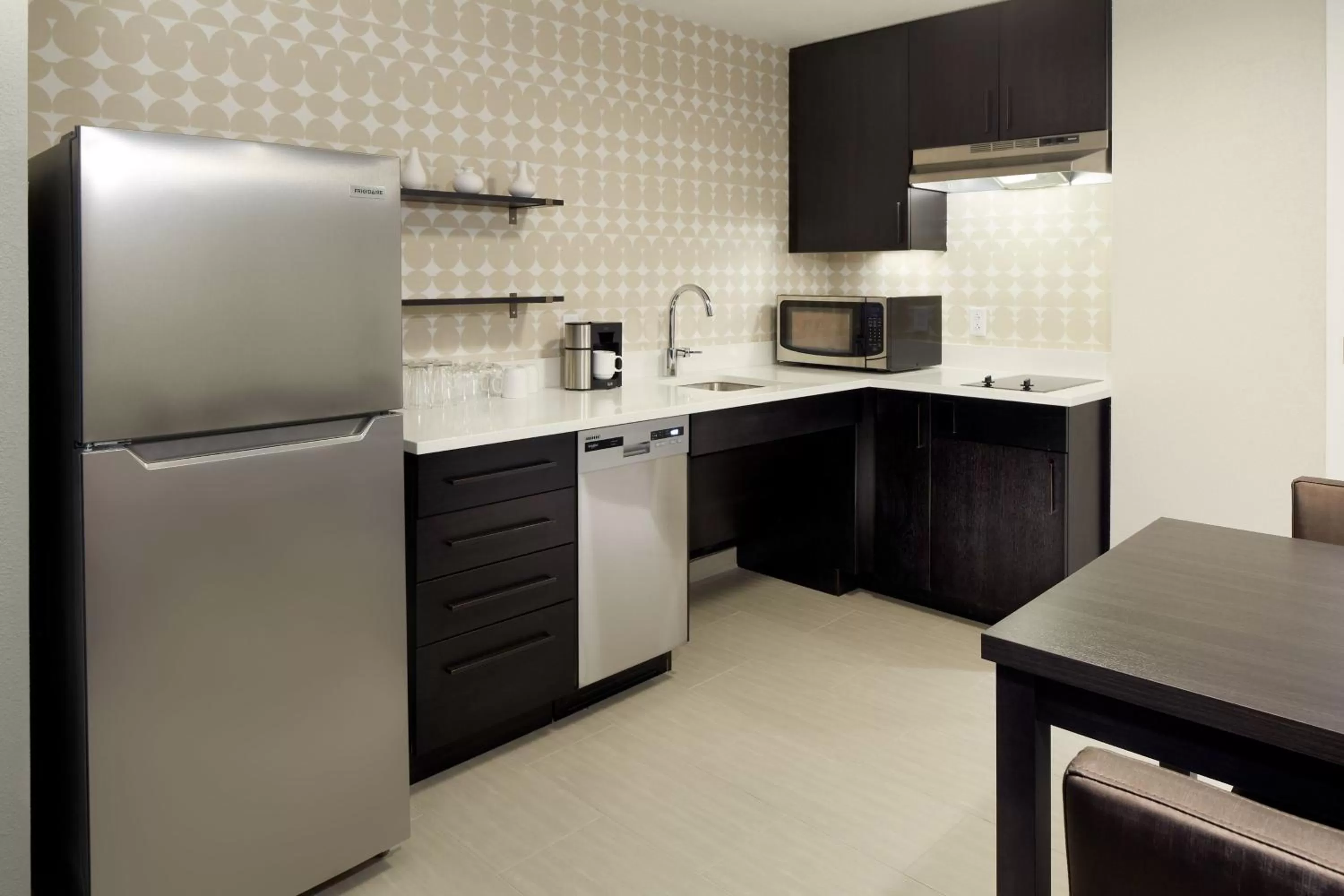 Kitchen or kitchenette in Residence Inn Montreal Midtown