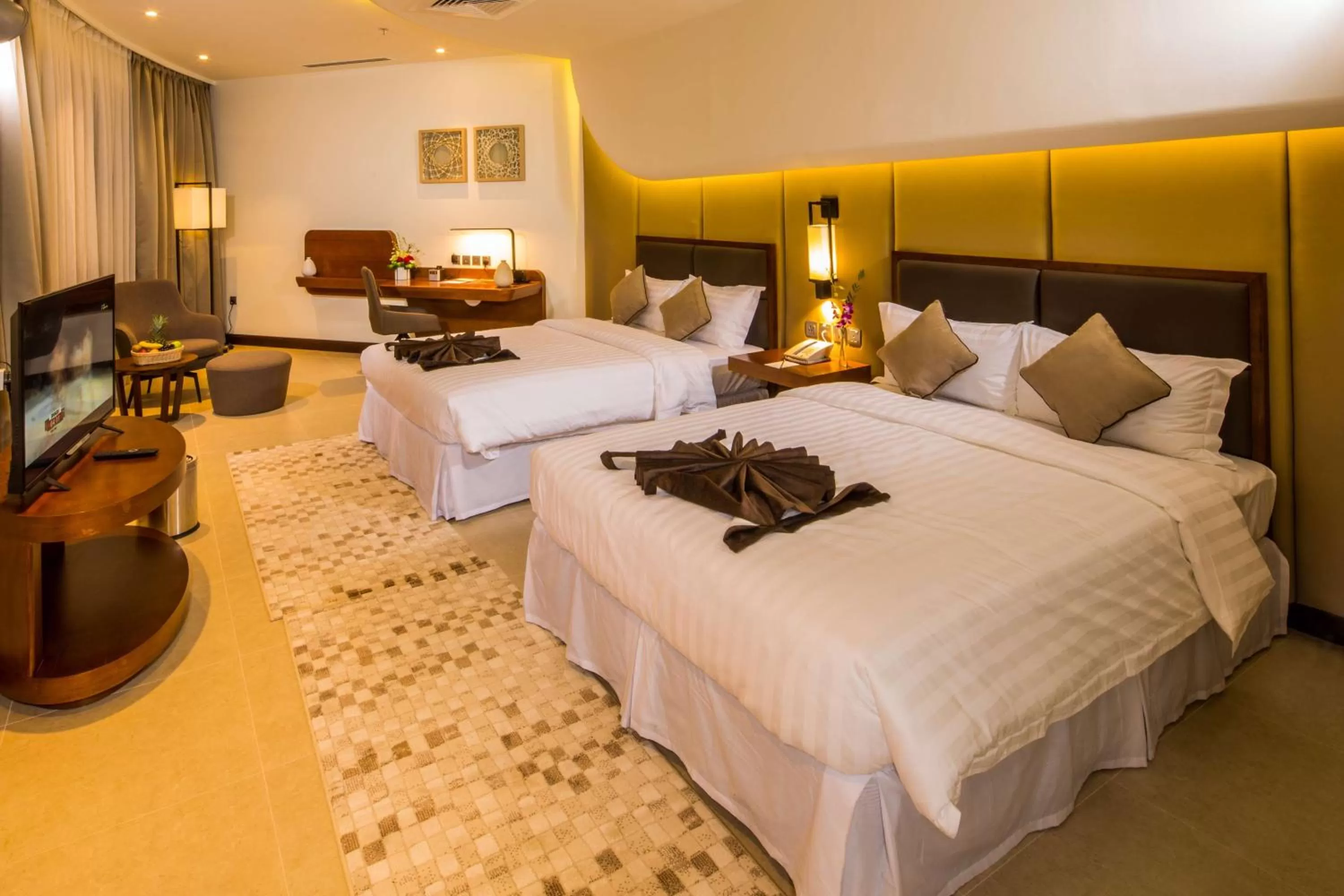 Photo of the whole room, Bed in Arch Hotel