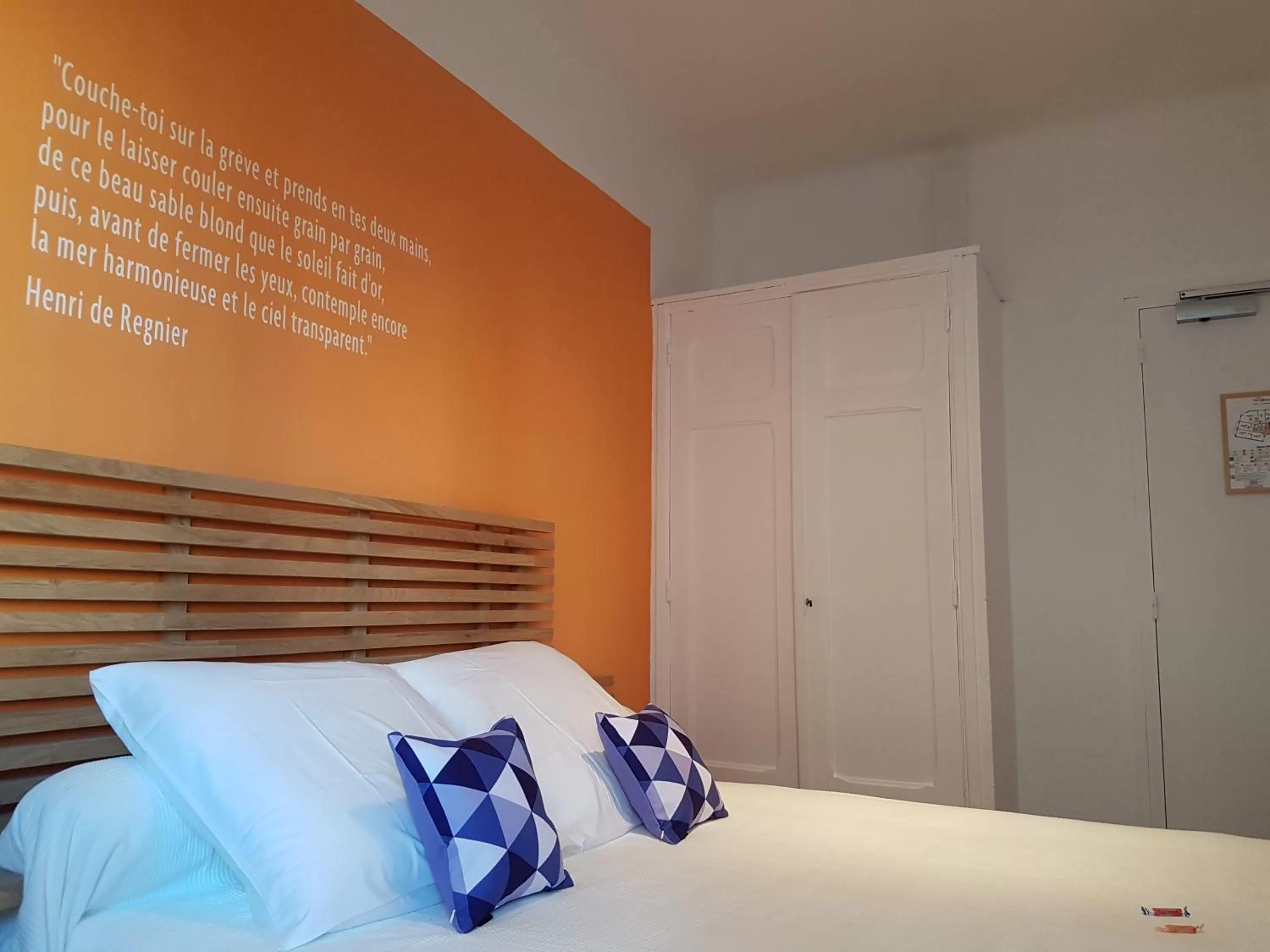 Bedroom, Bed in Villa TerraMera Hôtel