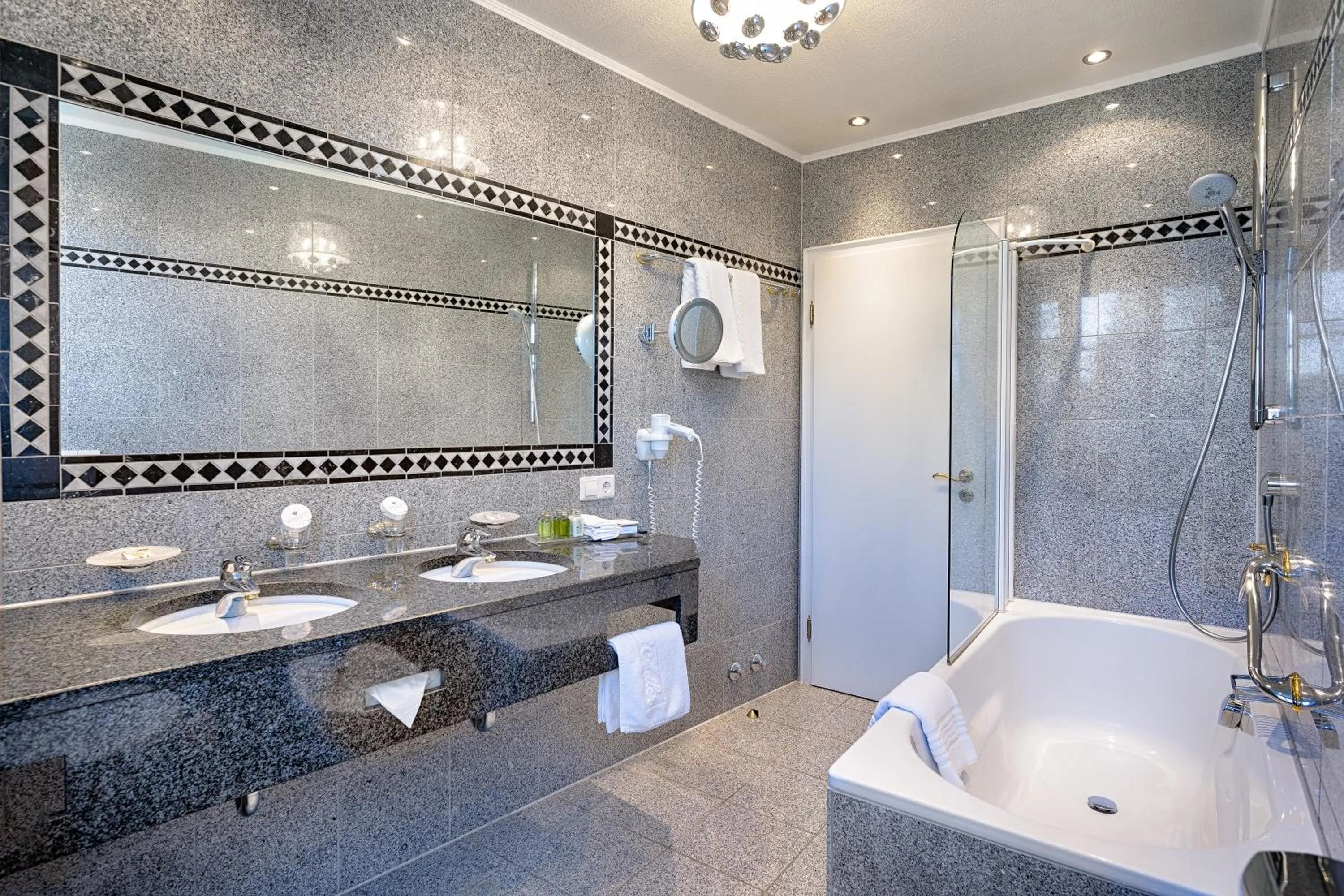 Deluxe Junior Suite in Parkhotel Adler