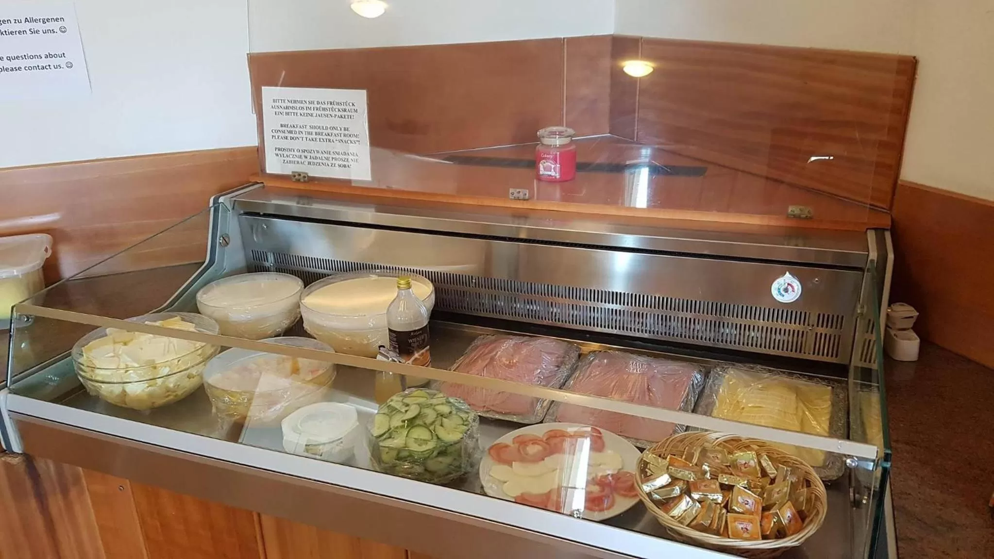 Buffet breakfast in OEKOTEL Traiskirchen