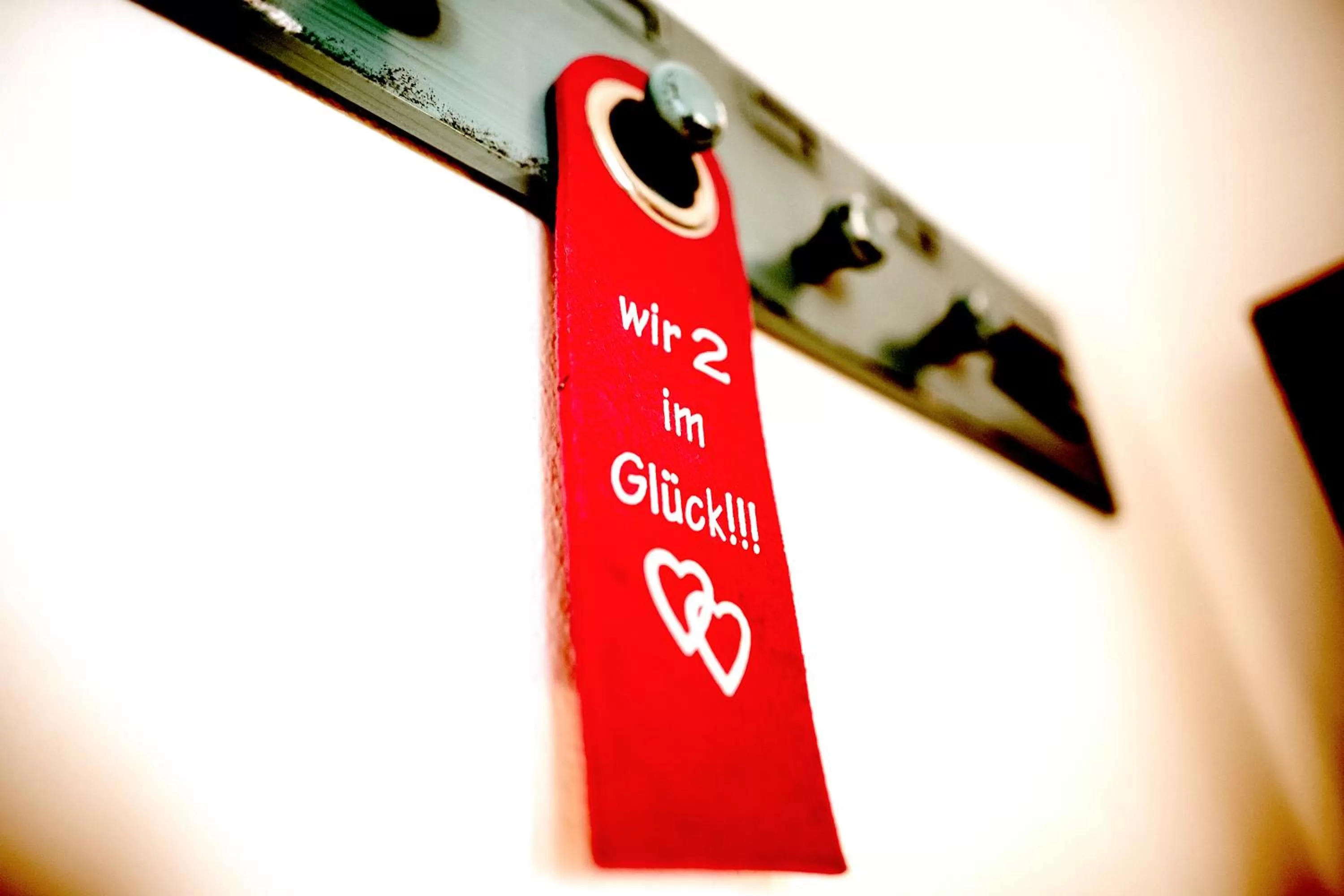 Logo/Certificate/Sign in Das Hotel Stern 24h self-check-in