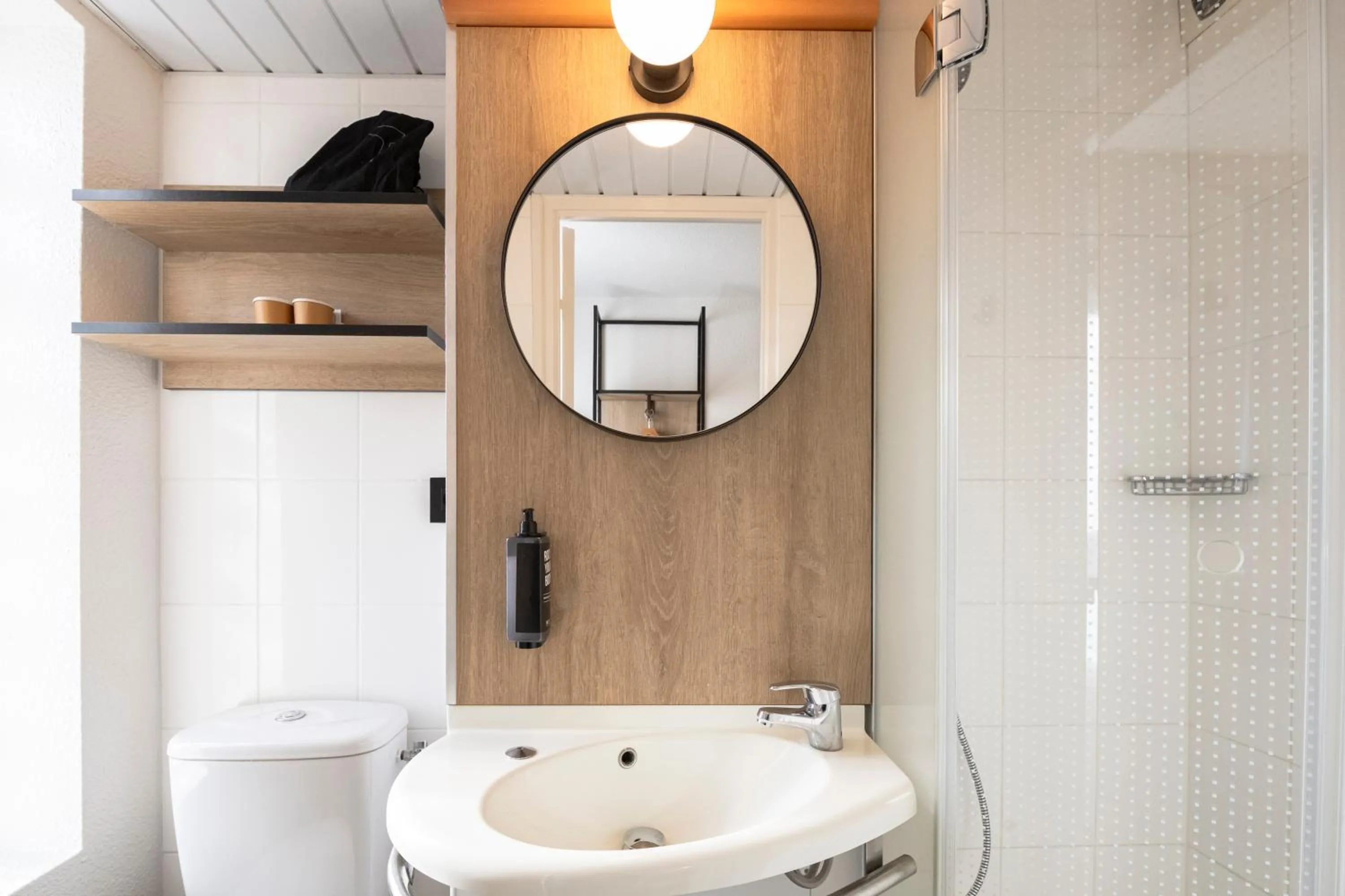 Toilet in ibis Avignon Centre Pont De L'Europe