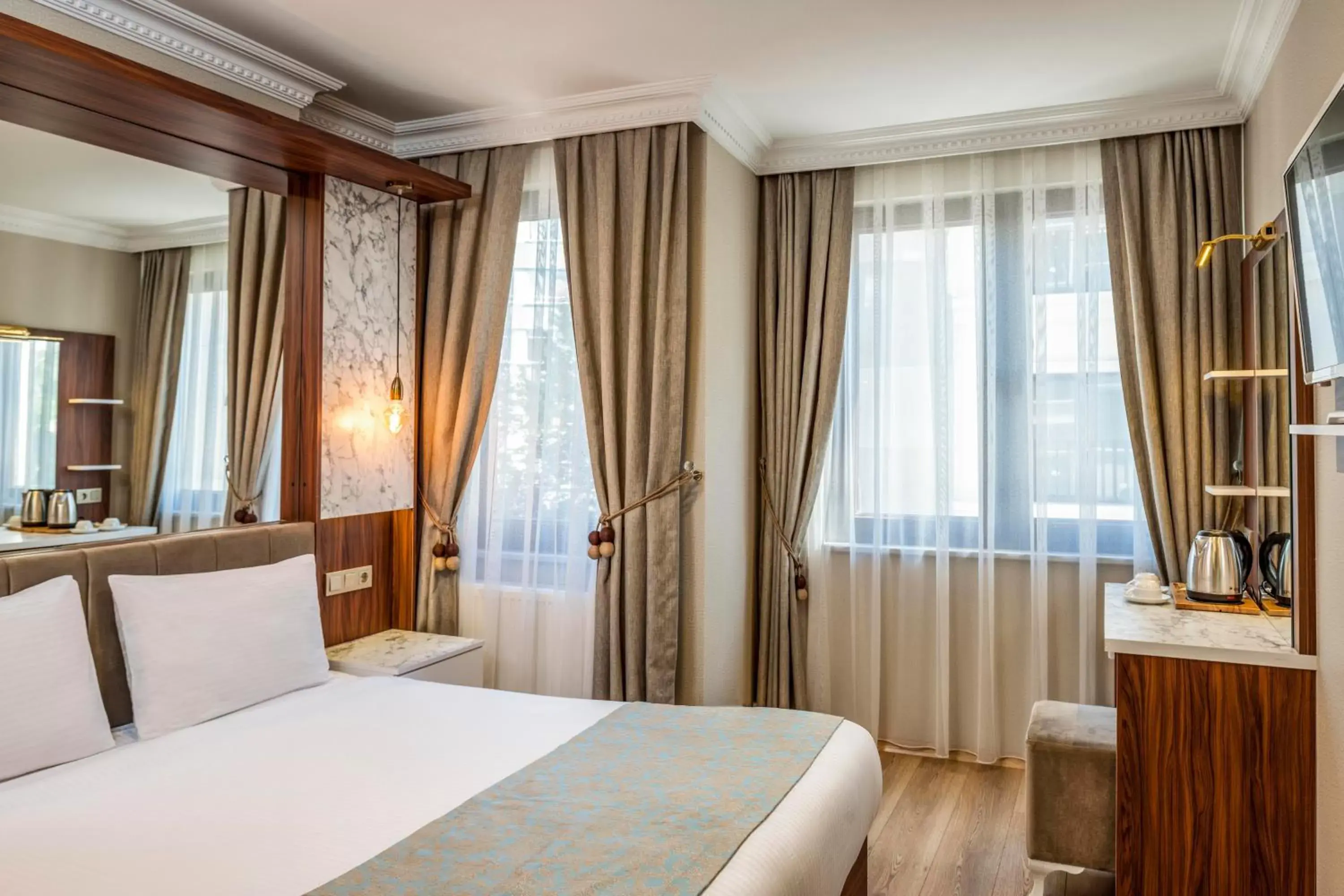 Two Connecting Double Rooms in Kupeli Hotel Two Connecting Double Rooms in Kupeli Hotel