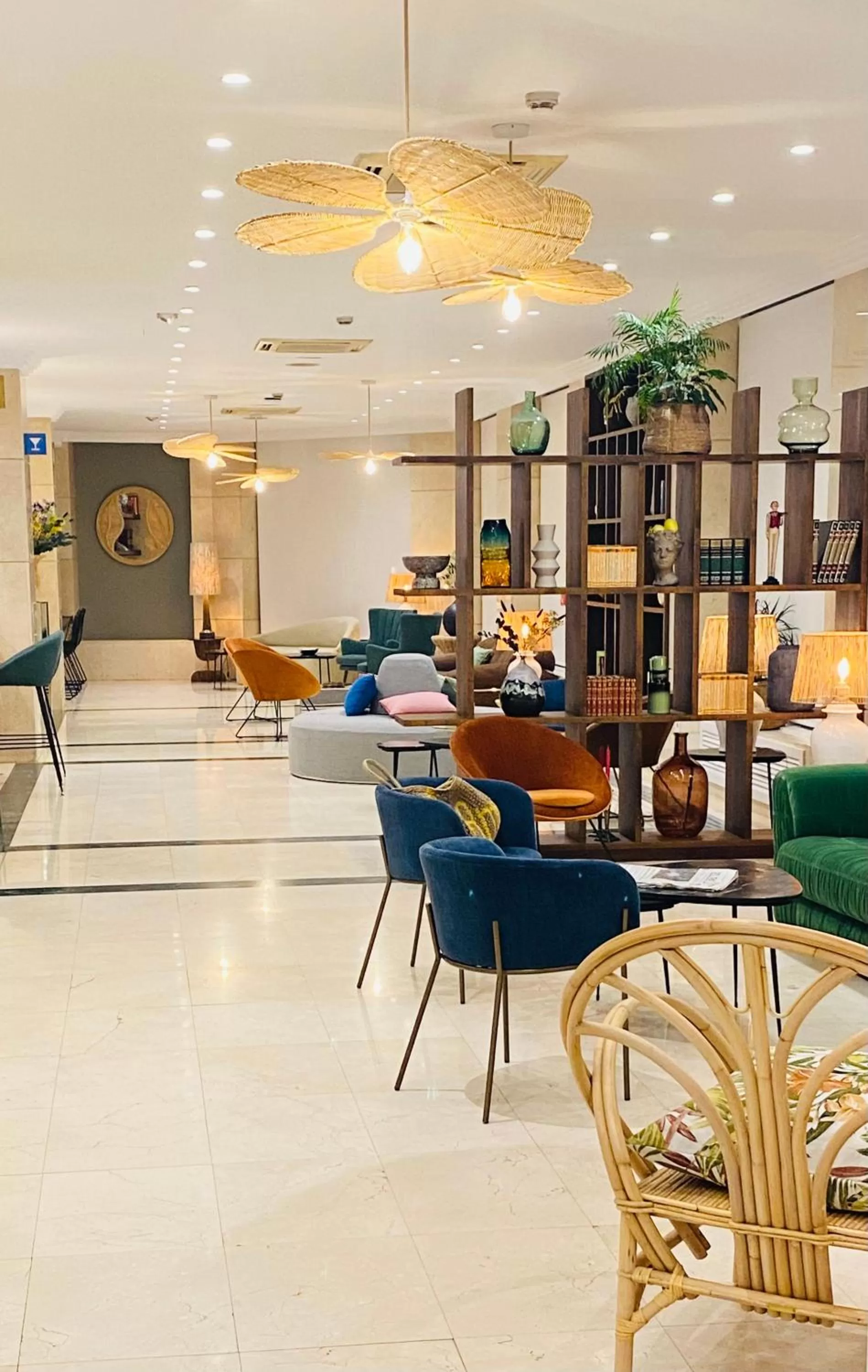 Lobby or reception in Hotel Casón del Tormes by HappyCulture