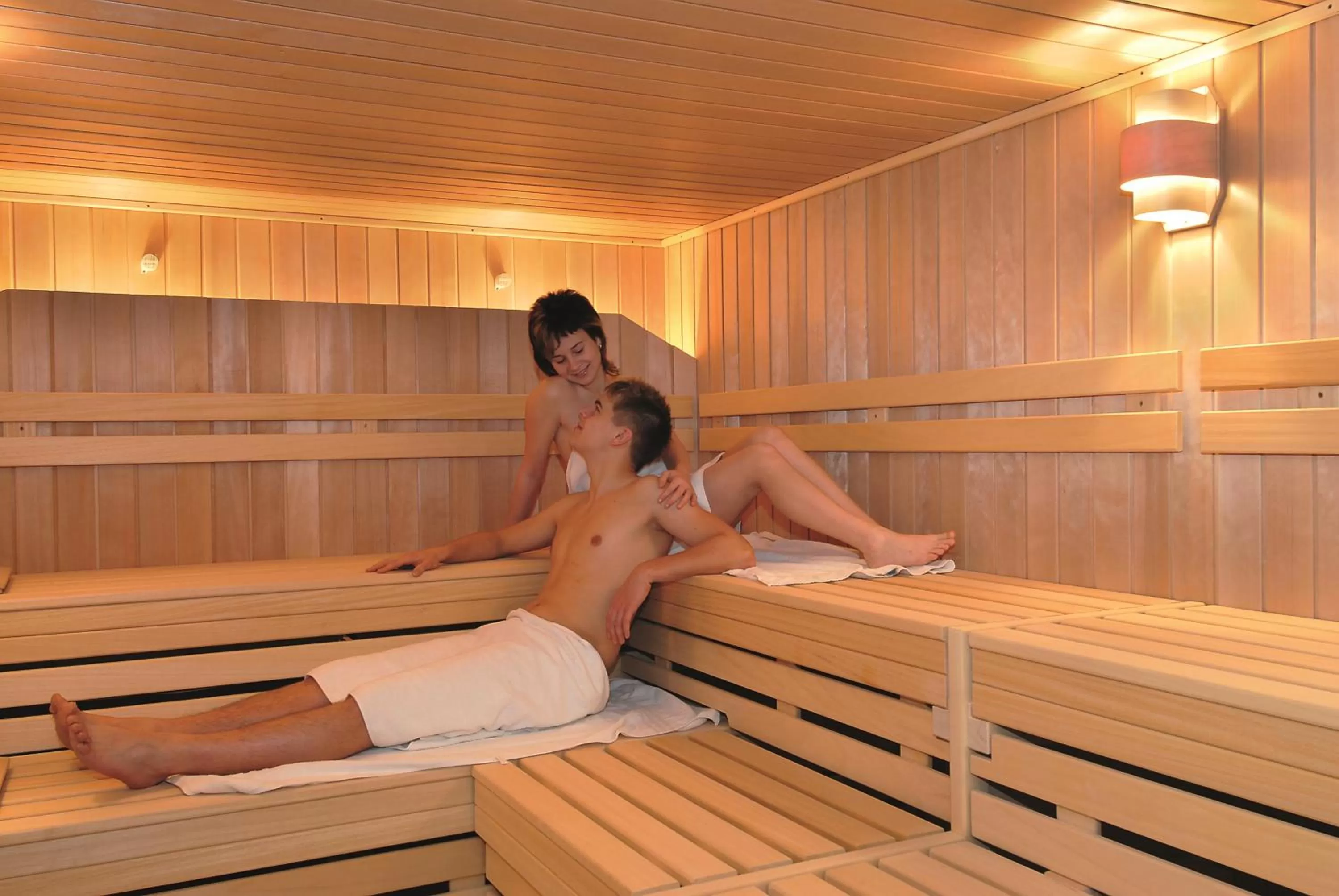 Sauna, Guests in Hotel Zur Post