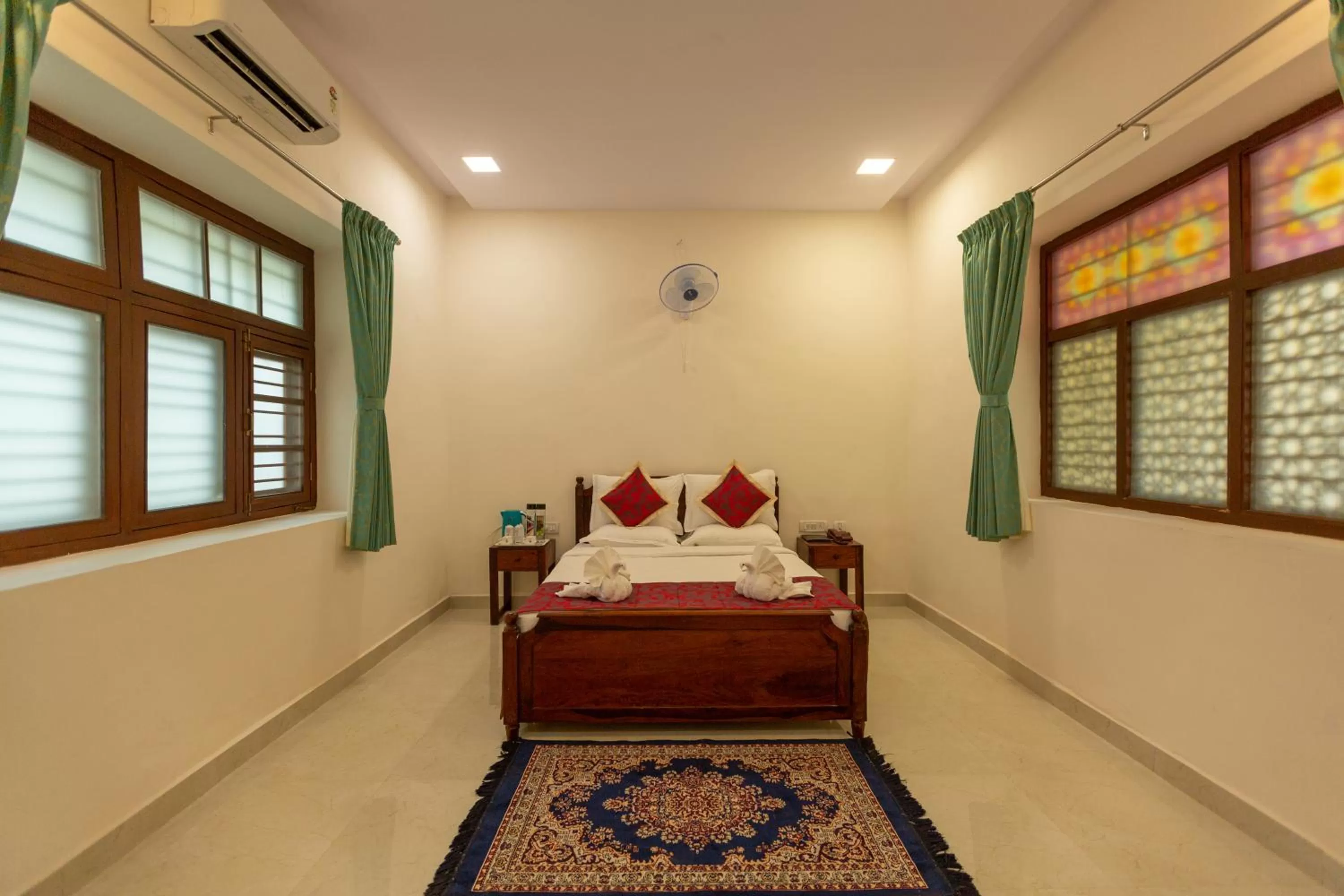 KSTDC Hotel Mayura Adilshahi Bijapur