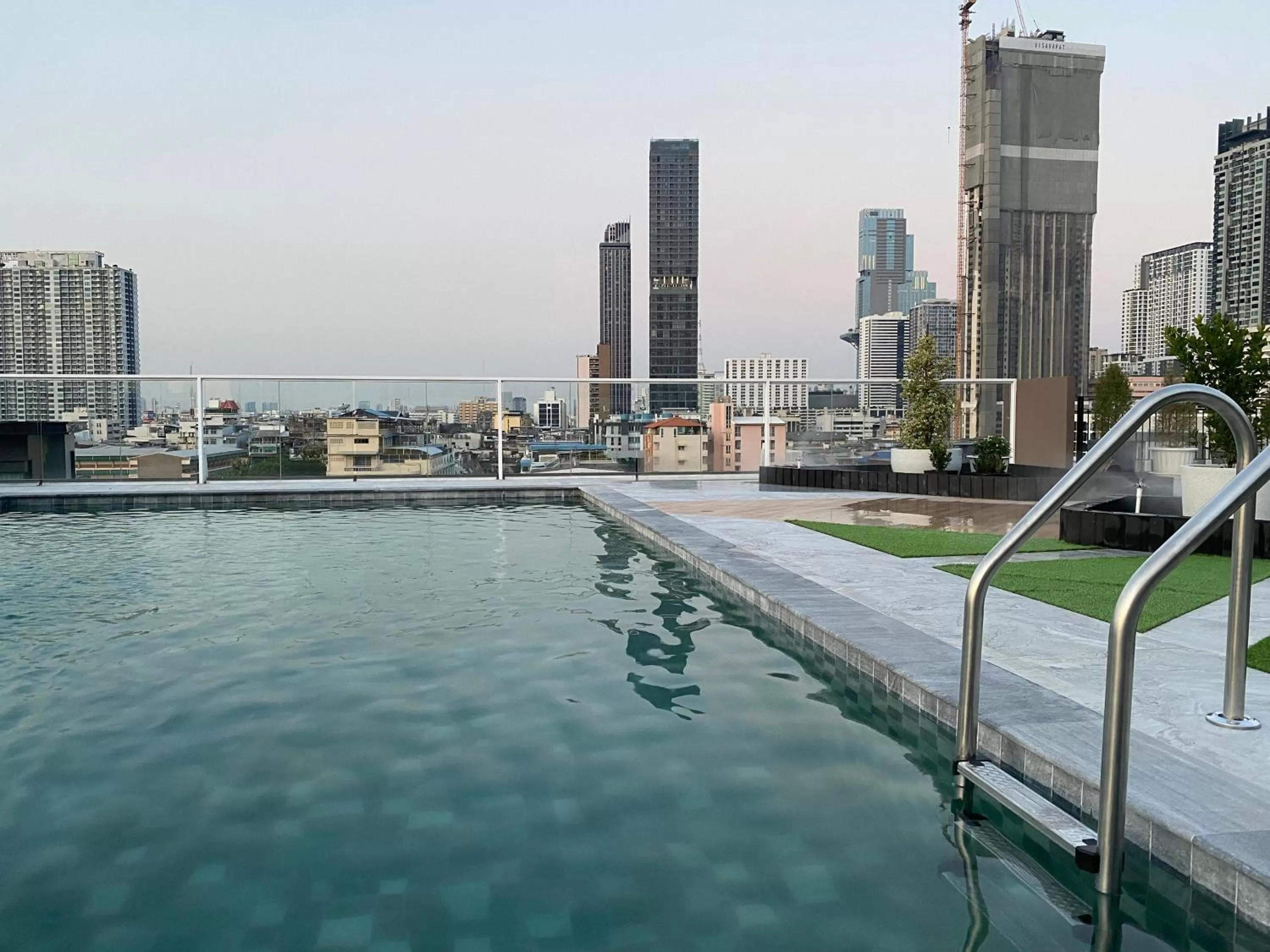 Swimming pool in S3 Siam Bangkok Hotel