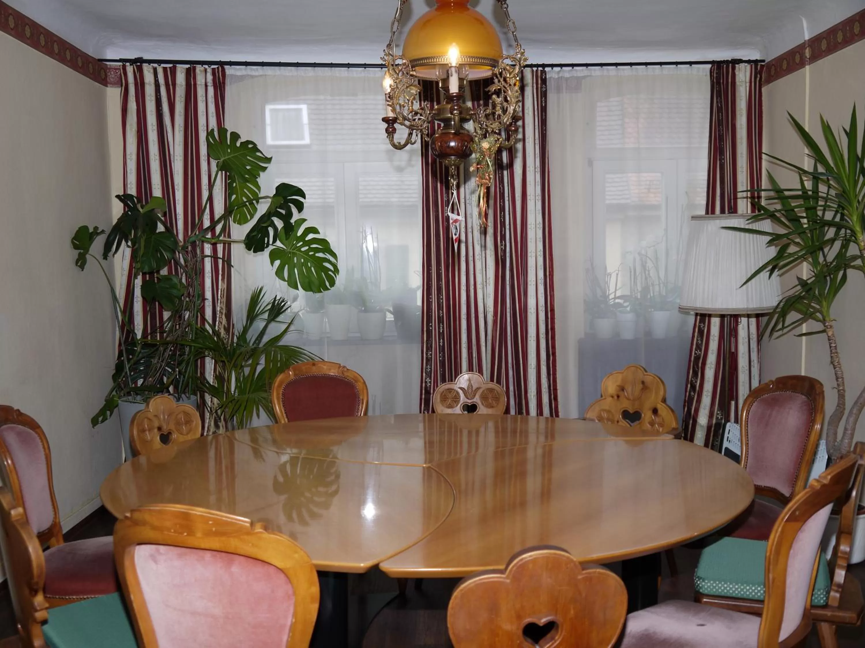 Business facilities, Dining Area in Hotel Engel