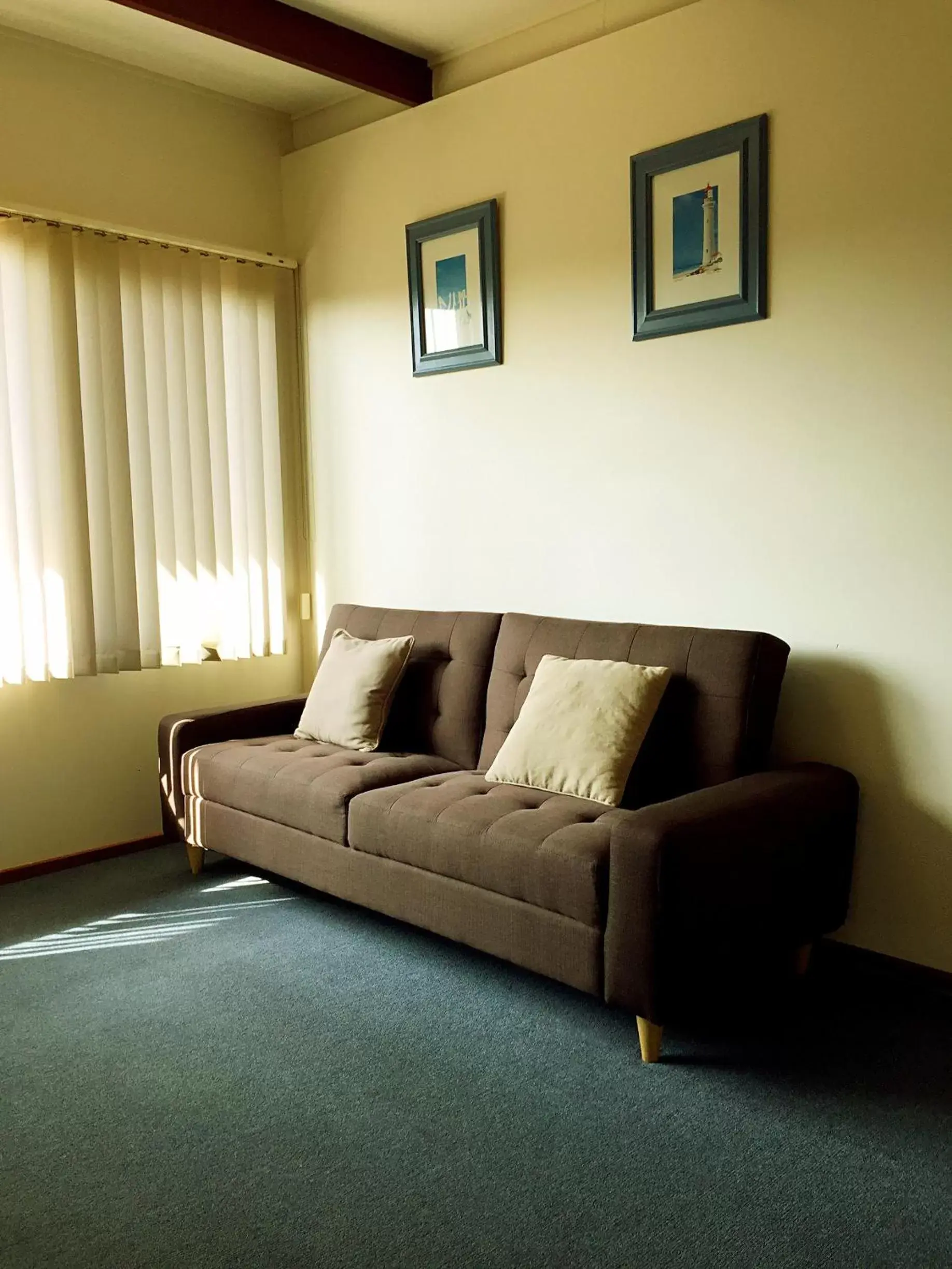 Three-Bedroom Apartment in Admiral Motor Inn Three-Bedroom Apartment in Admiral Motor Inn