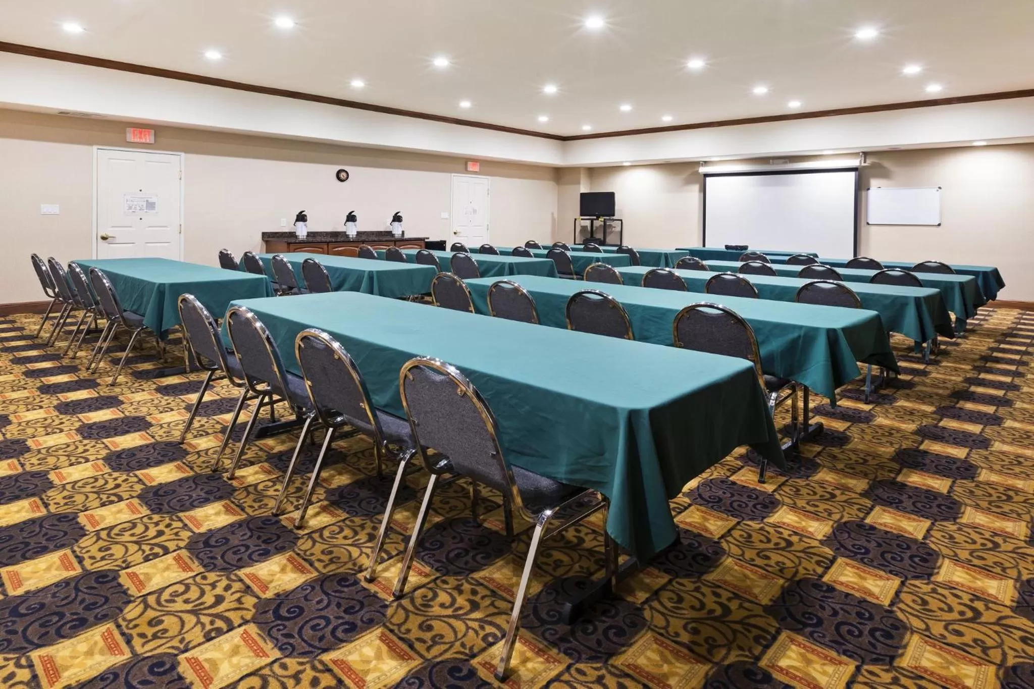 Meeting/conference room in Holiday Inn Express Hotel & Suites Kilgore North by IHG
