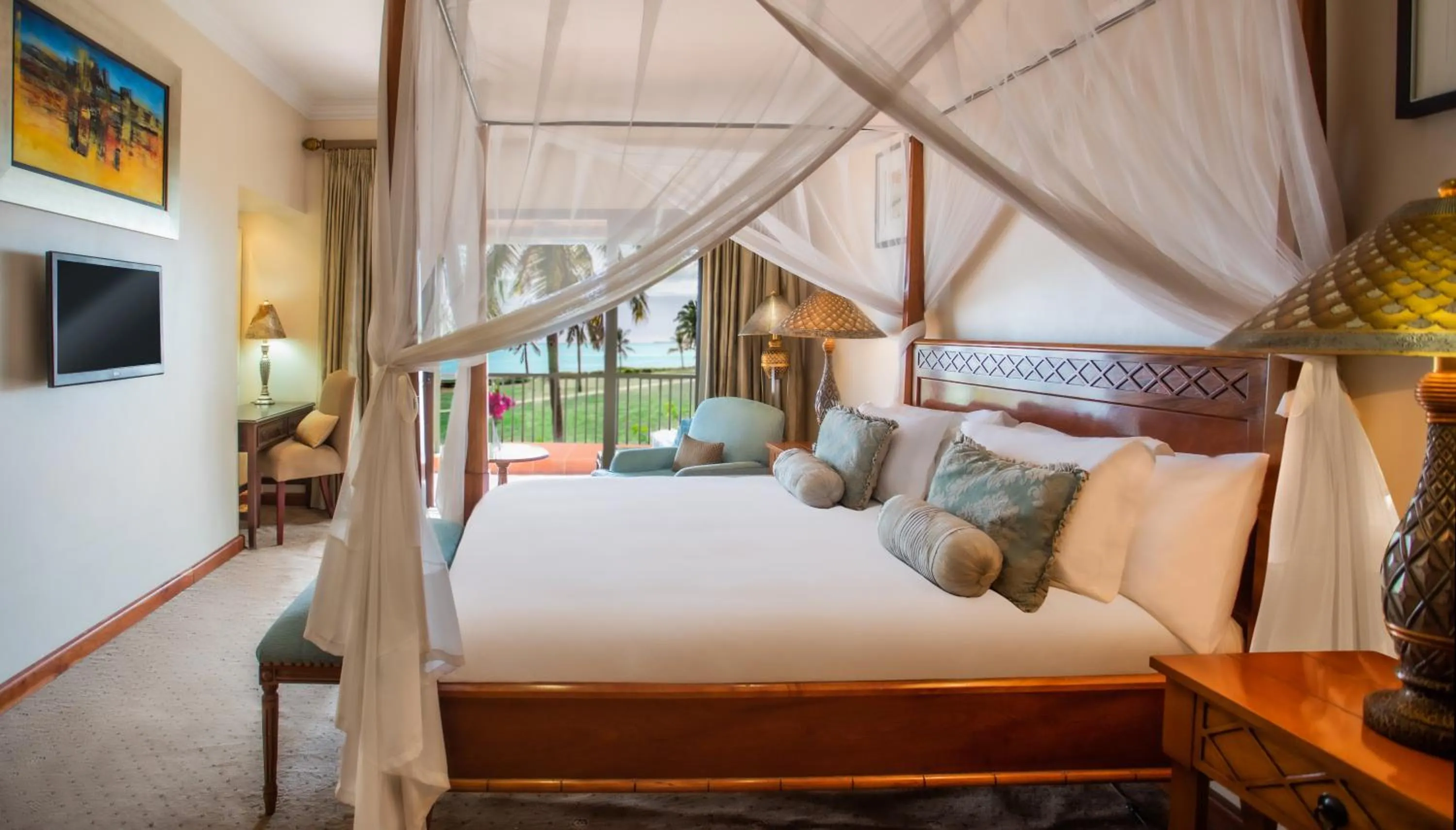 Bed in Avani Pemba Beach Hotel