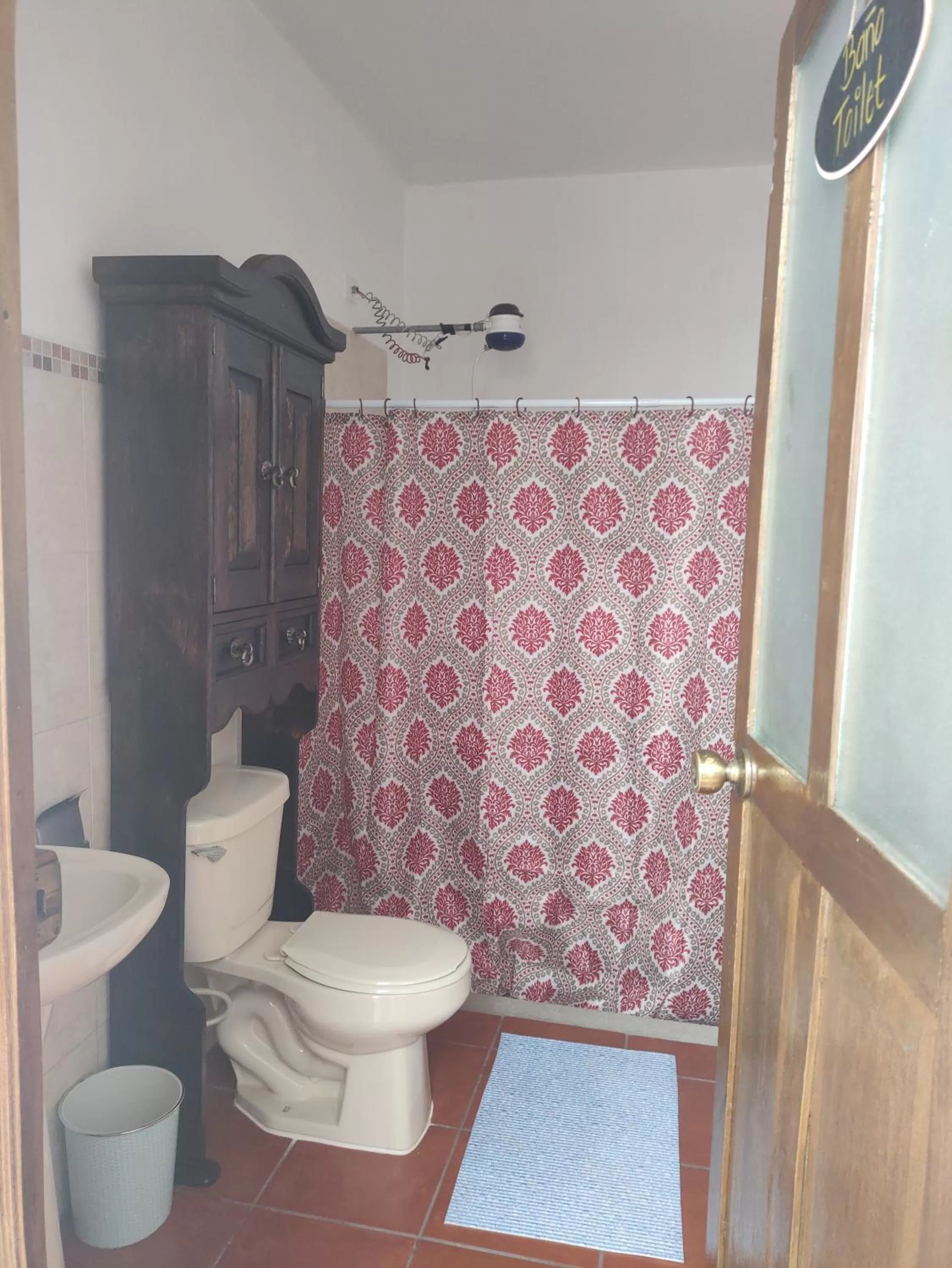 Bathroom in Francisco's rest house hotel