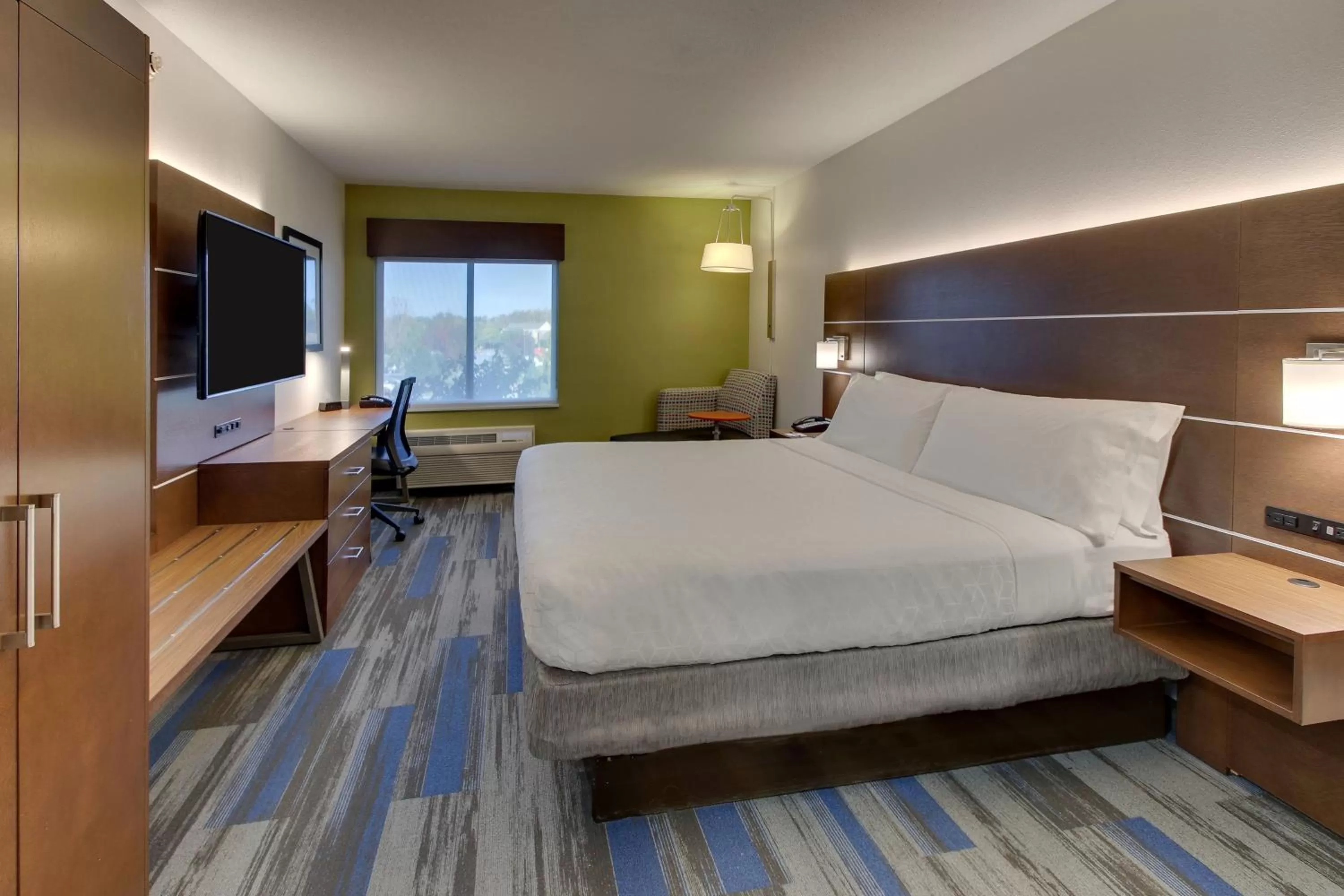 Photo of the whole room, Bed in Holiday Inn Express Fishkill-Mid Hudson Valley by IHG