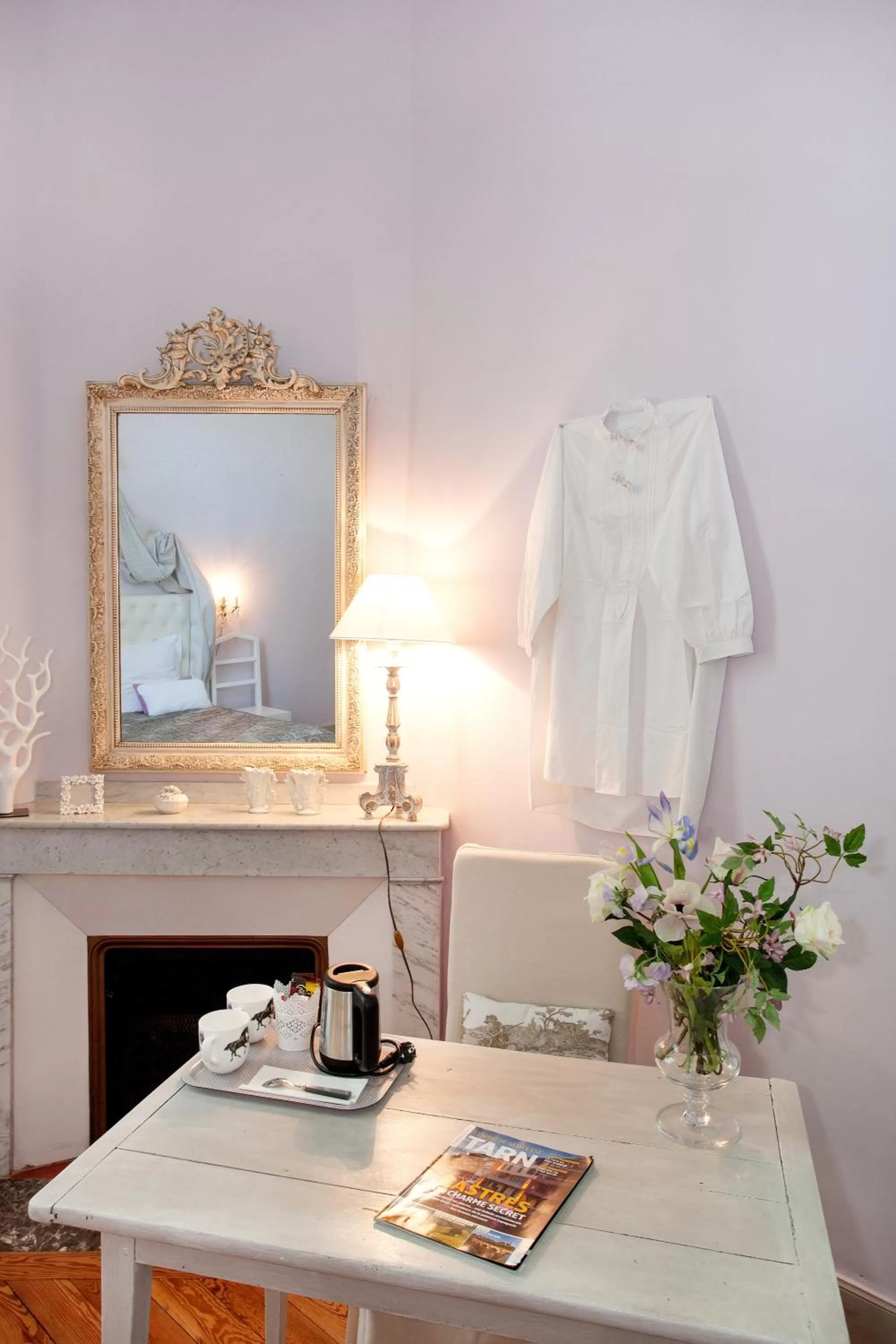 Decorative detail in Domaine Le Castelet