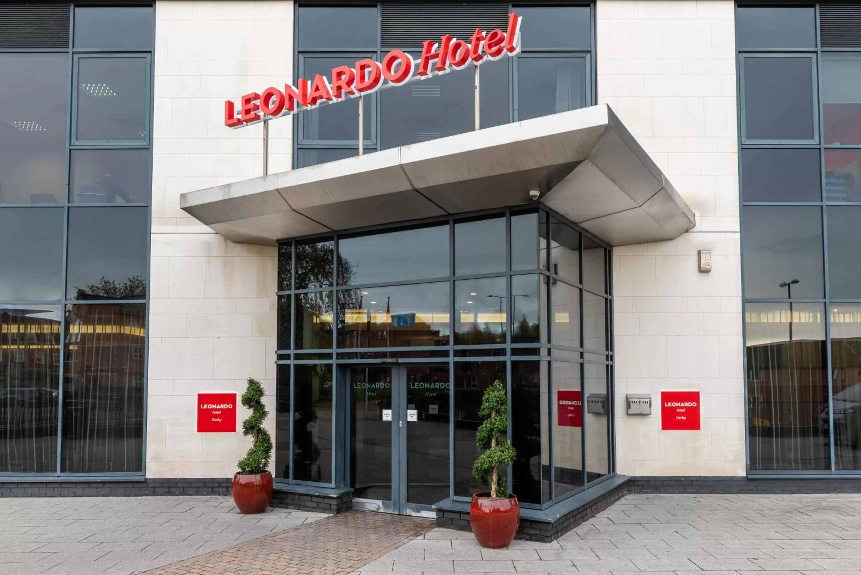 Property building in Leonardo Hotel Derby
