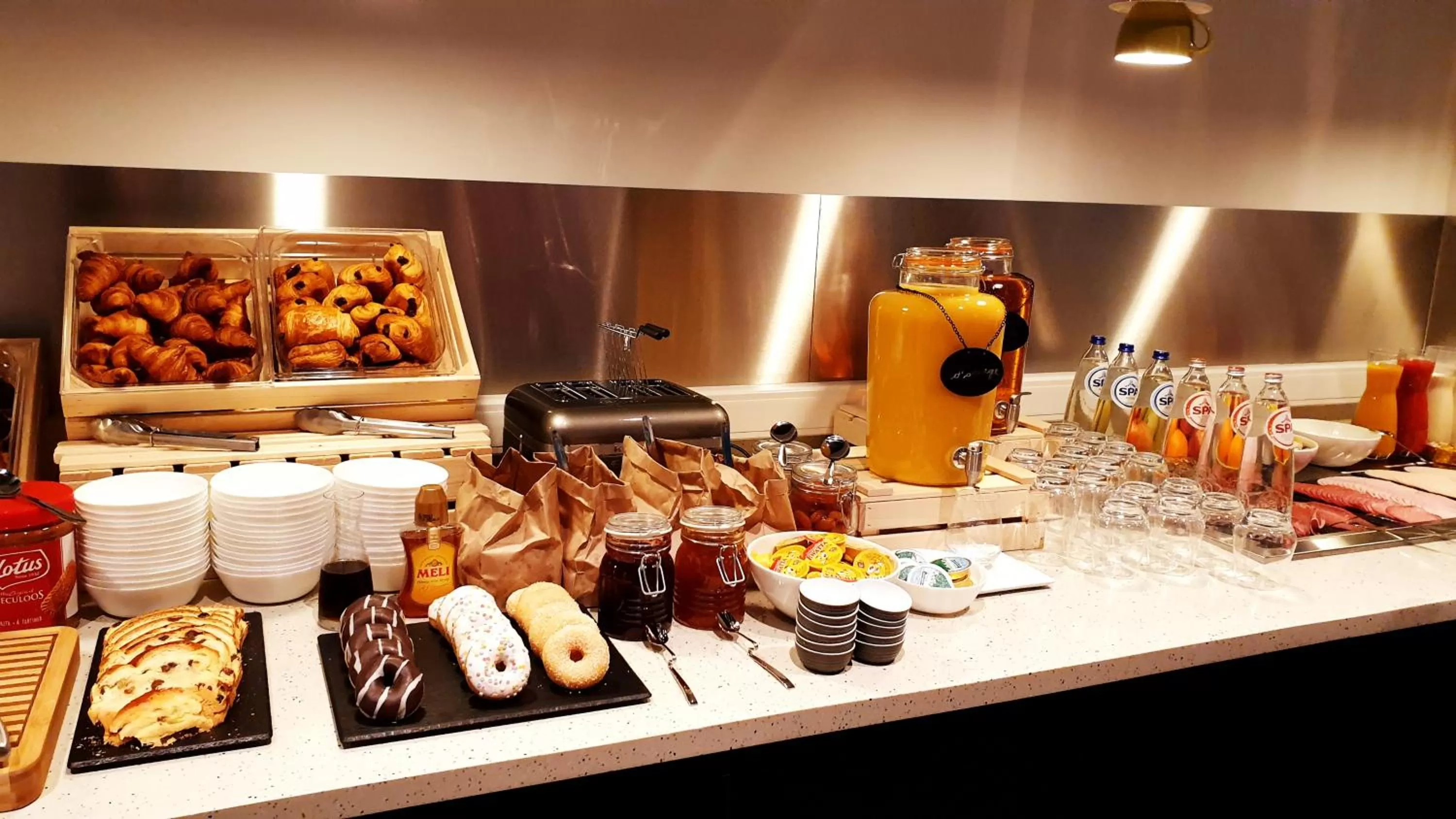 Breakfast in ibis Styles Liege Guillemins
