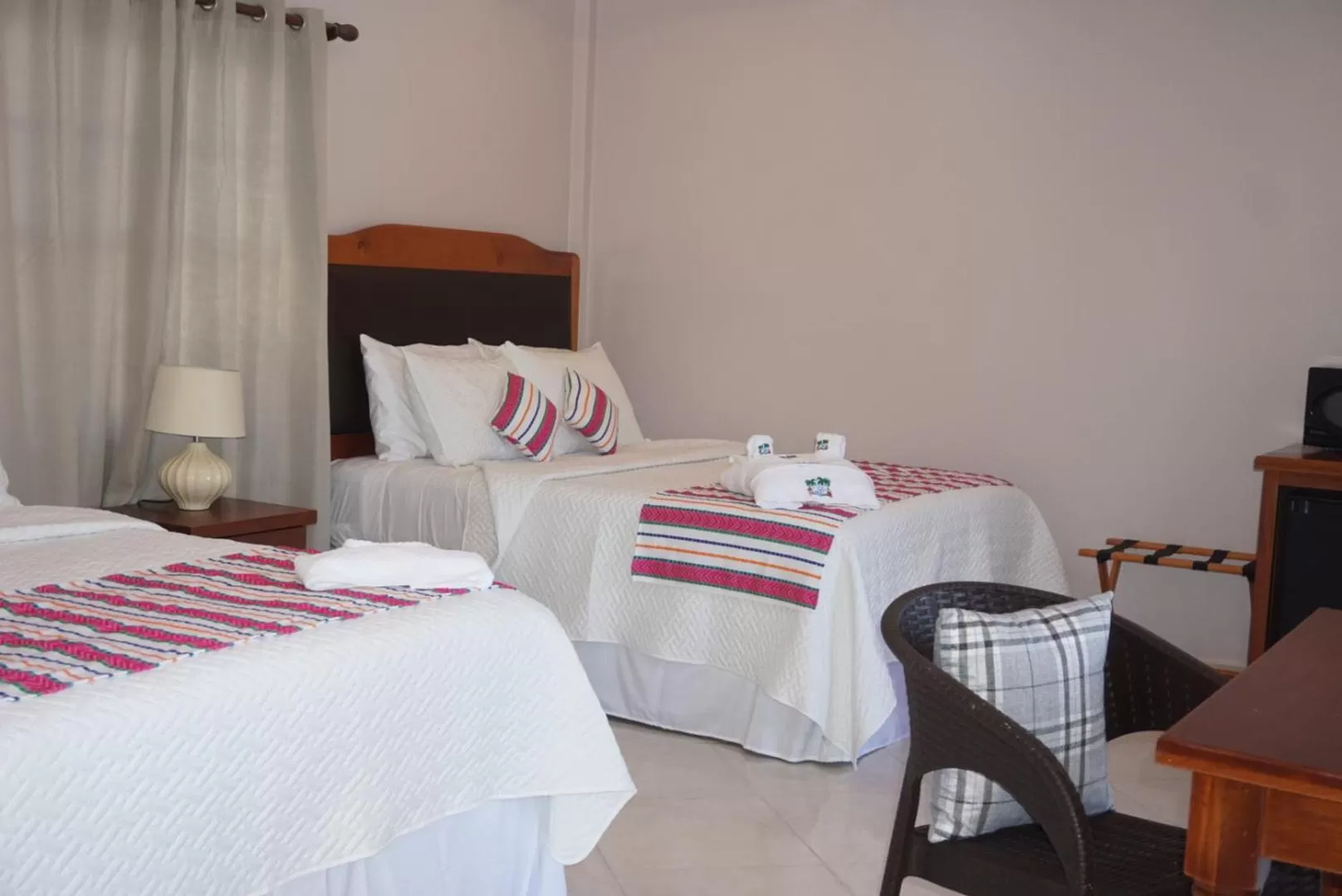 Bedroom, Bed in La Isla Resort