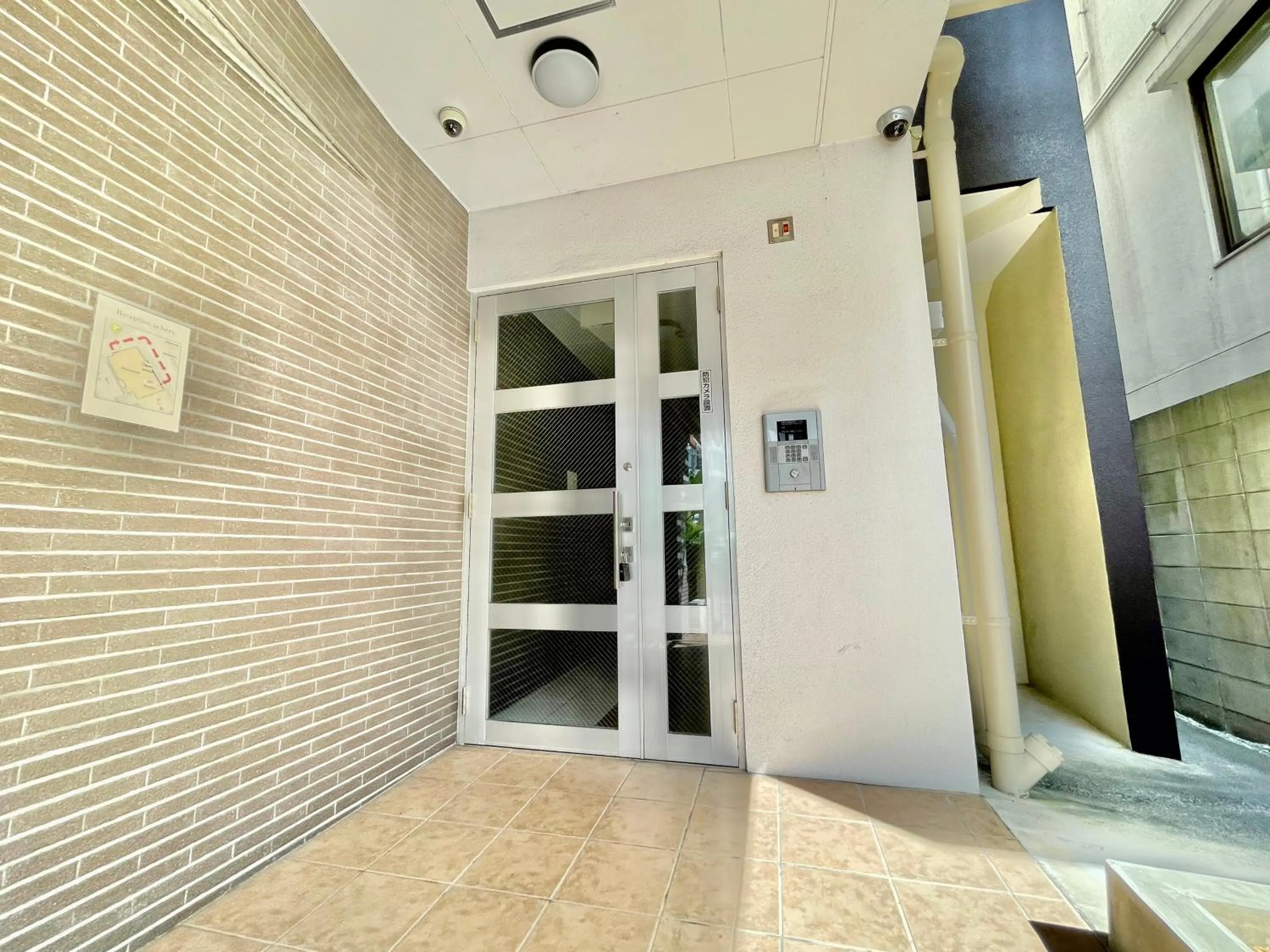 Facade/entrance in Villa Izumizaki