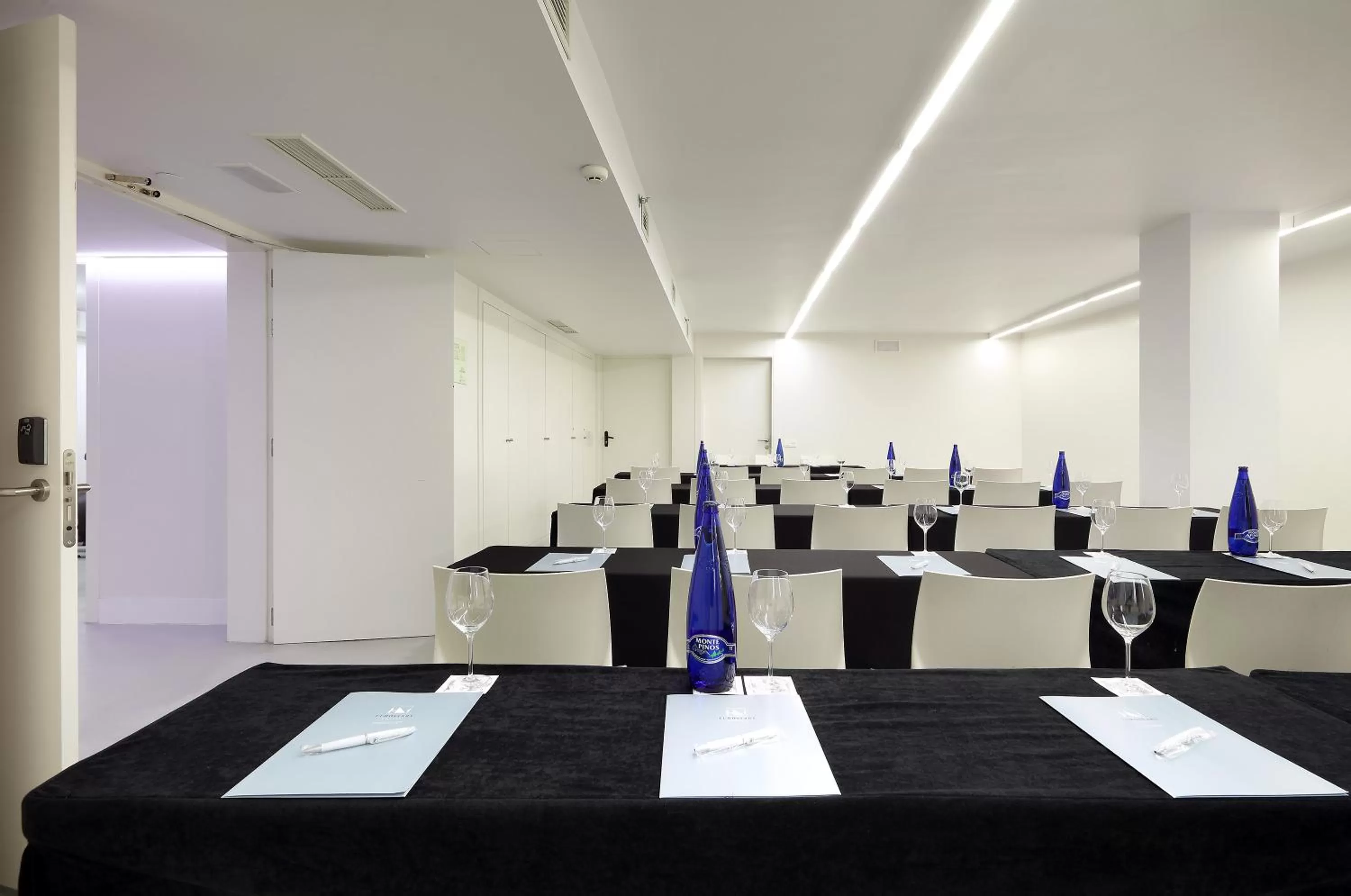 Meeting/conference room in Eurostars Central