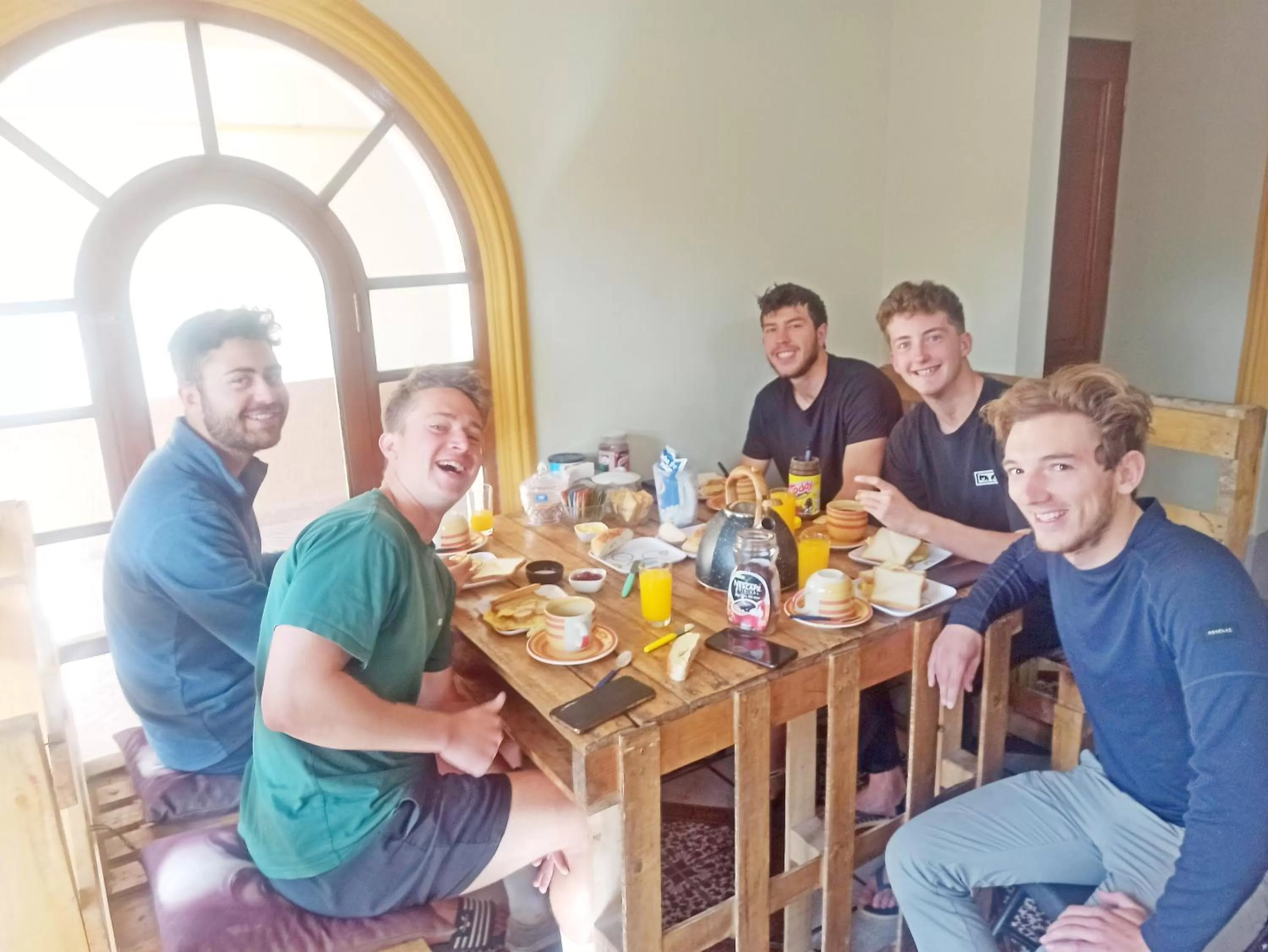 Breakfast, Family in Residencial Moroni - Alojamiento en Cochabamba
