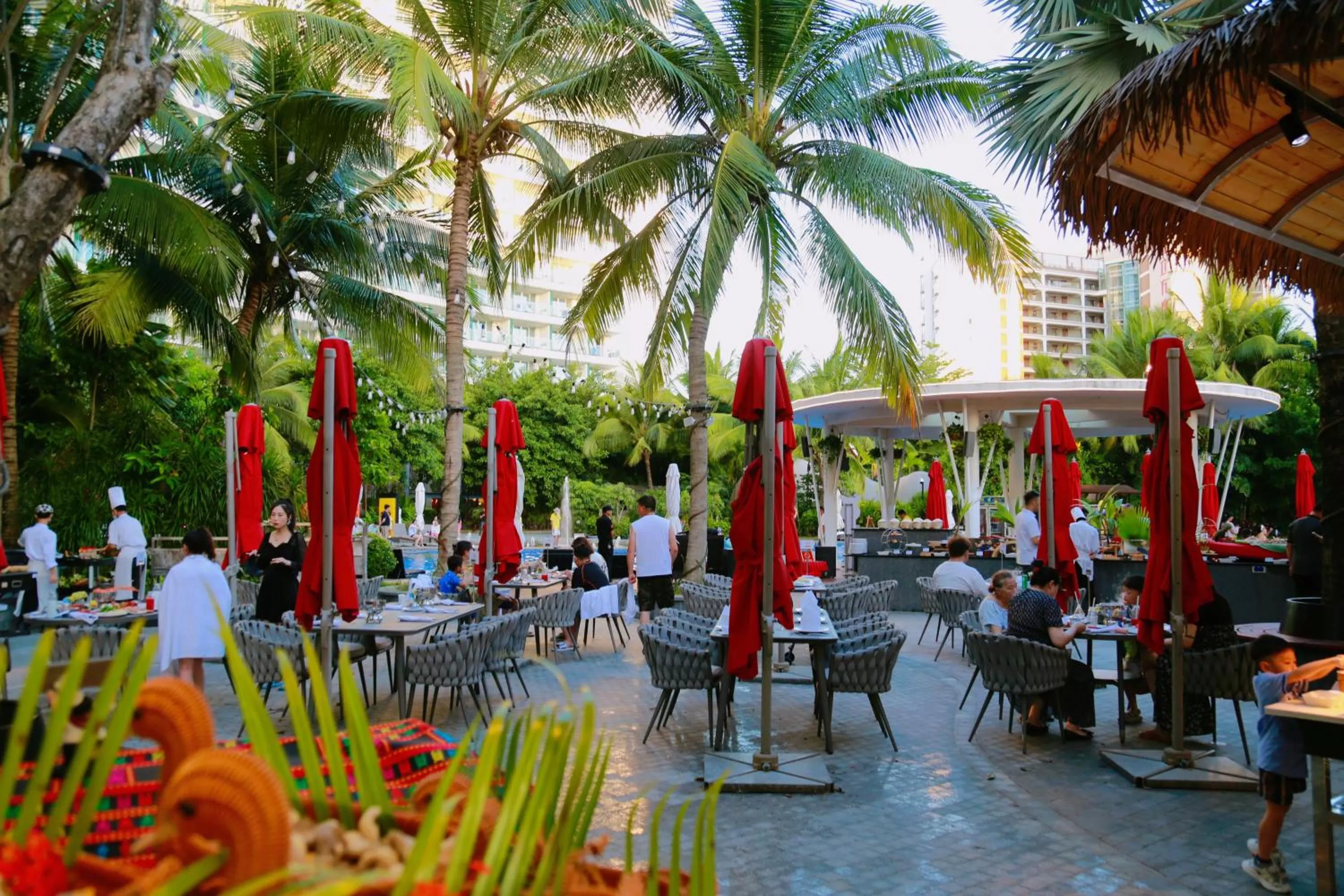 Restaurant/places to eat in Ramada Plaza by Wyndham Sanya Bay