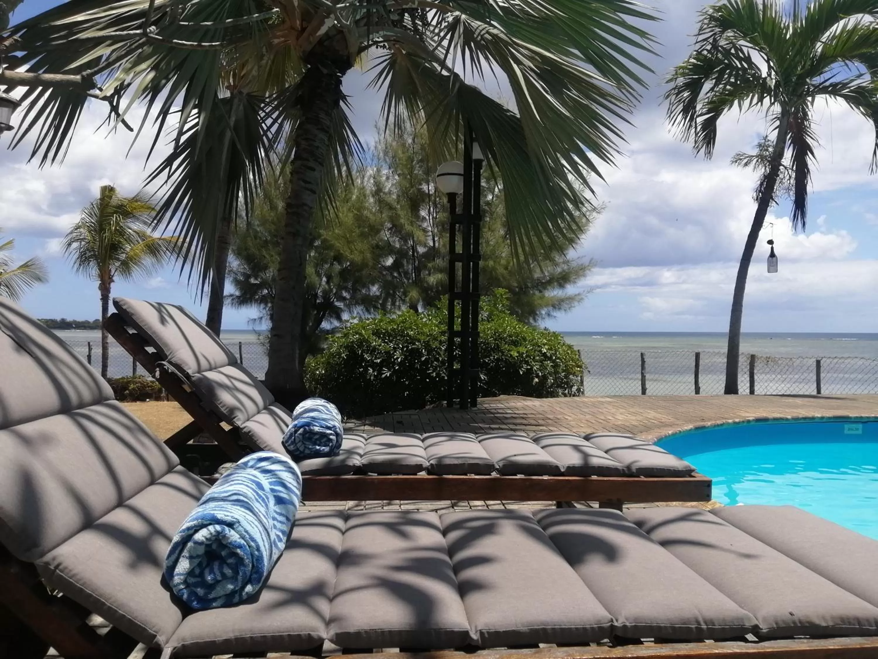 Swimming Pool in La Maison de la plage