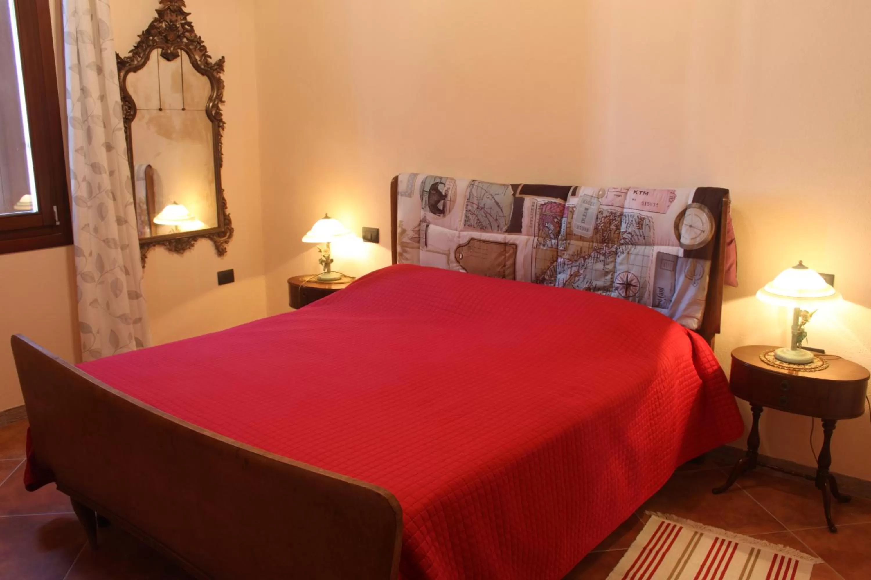 Photo of the whole room, Bed in B&B Polirone