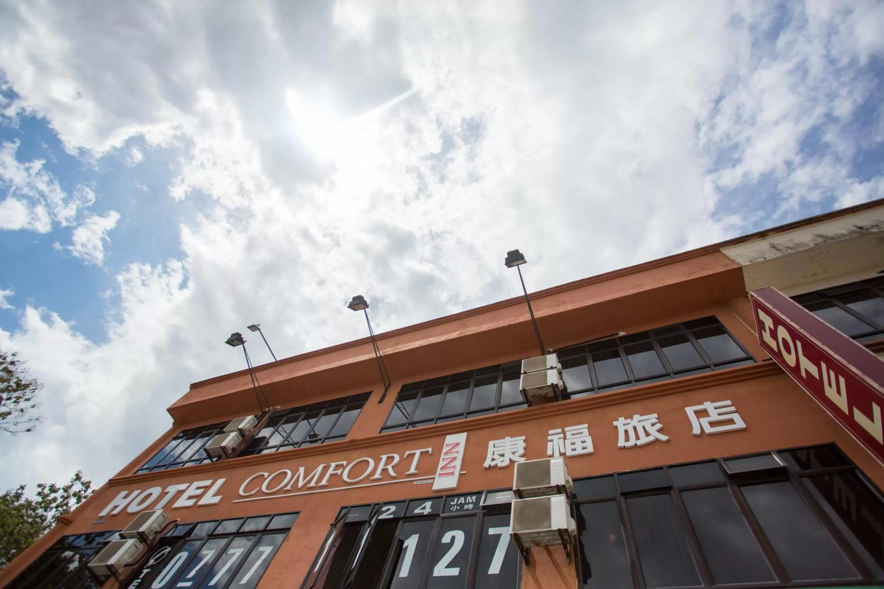 Property Building in Hotel Comfort Inn