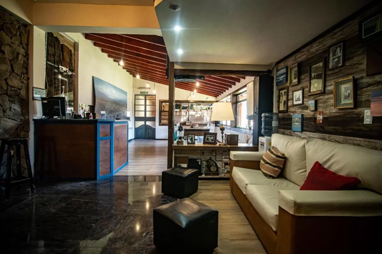 Lobby/Reception in Las Avutardas Hosteria