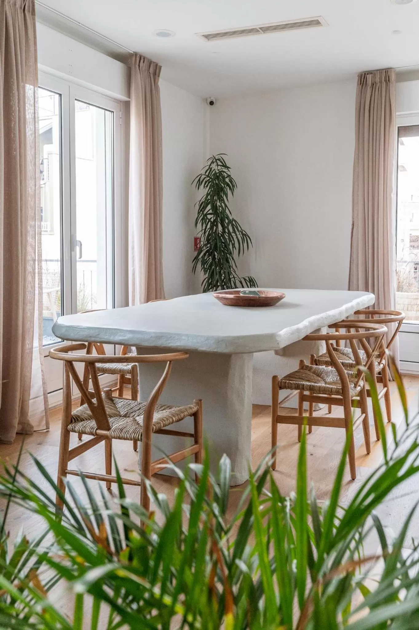 Communal lounge/ TV room in LOFUS Bio-Suites