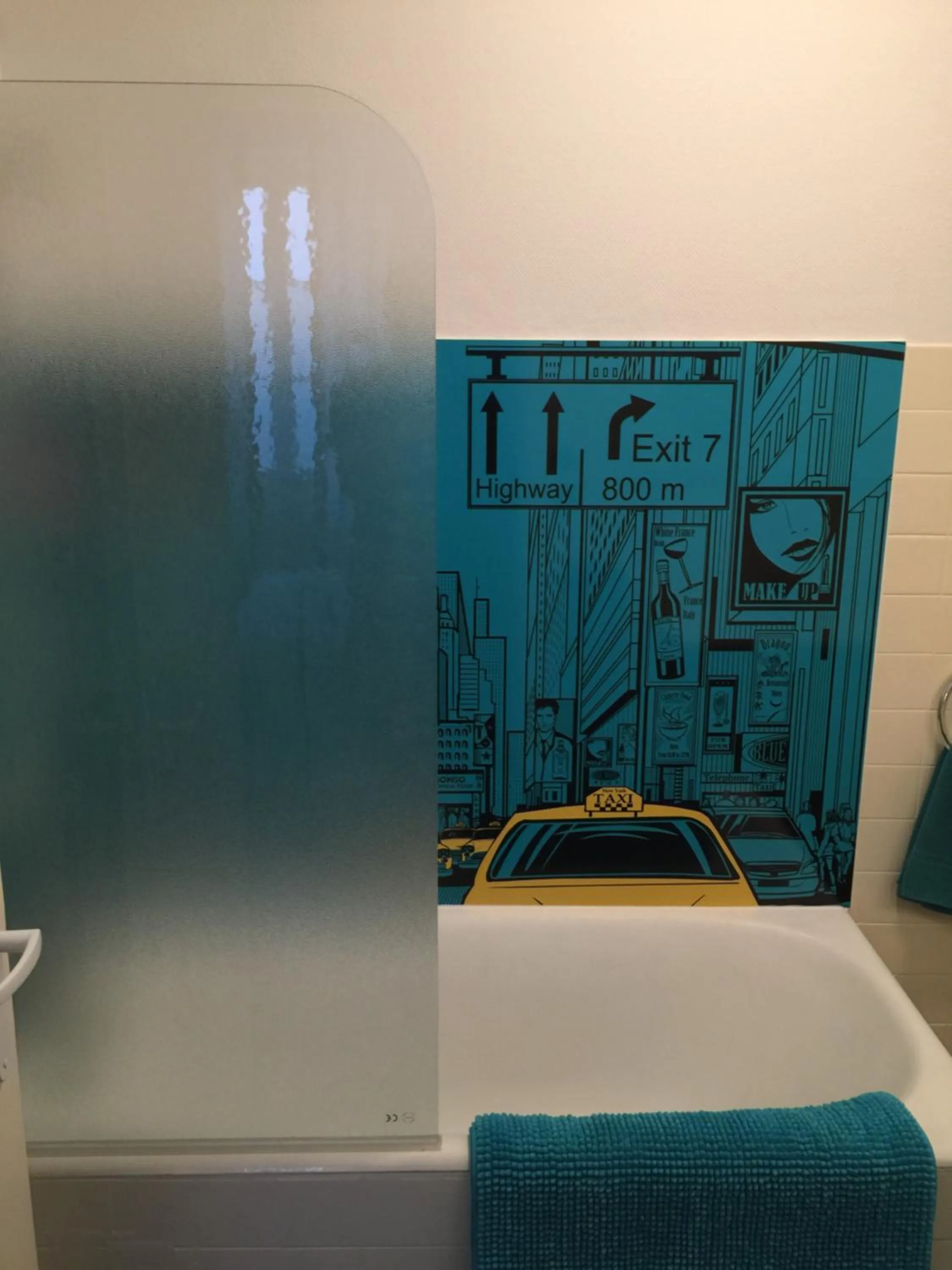 Bathroom in Hôtel Concorde