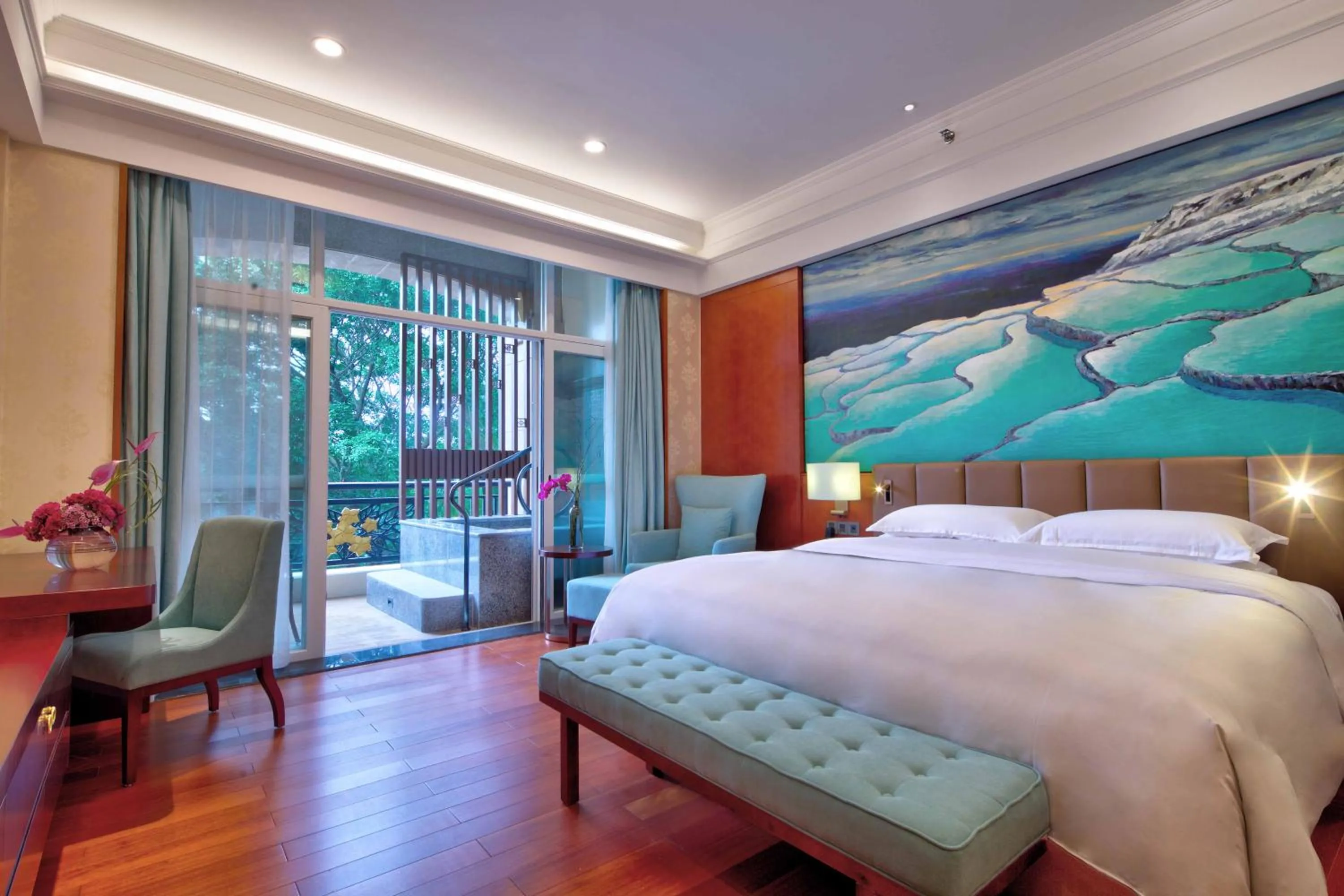 Hot Spring Bath, Bed in Good View Hotel Tangxia - 15 mins drive from Dongguan South Railway Station