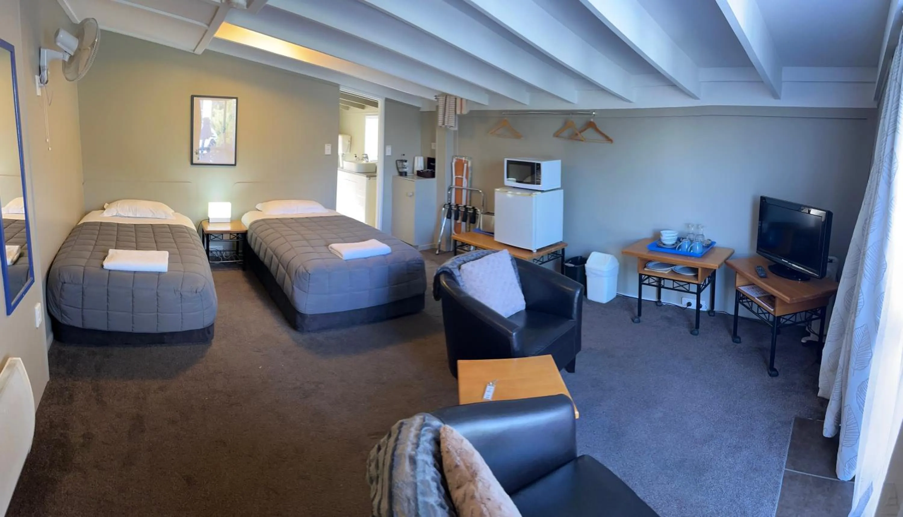 Bed in Manuka Crescent Motel