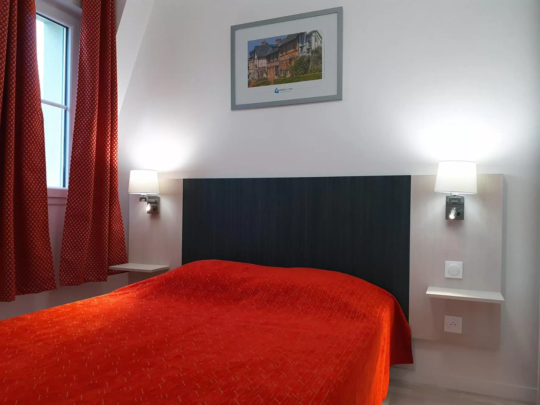 Photo of the whole room, Bed in Résidence Goélia Le Victoria