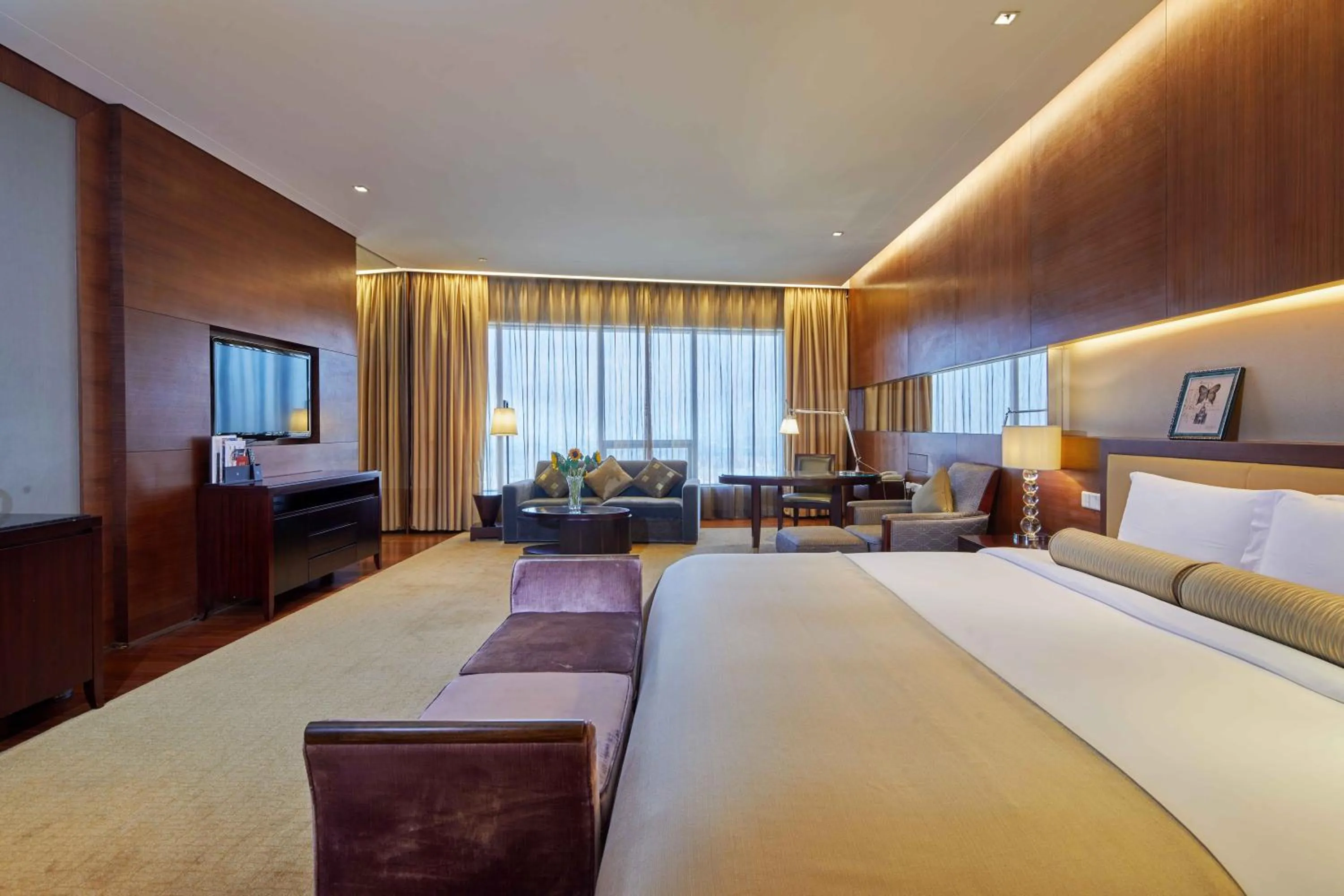 Photo of the whole room, Bed in HJ International Hotel