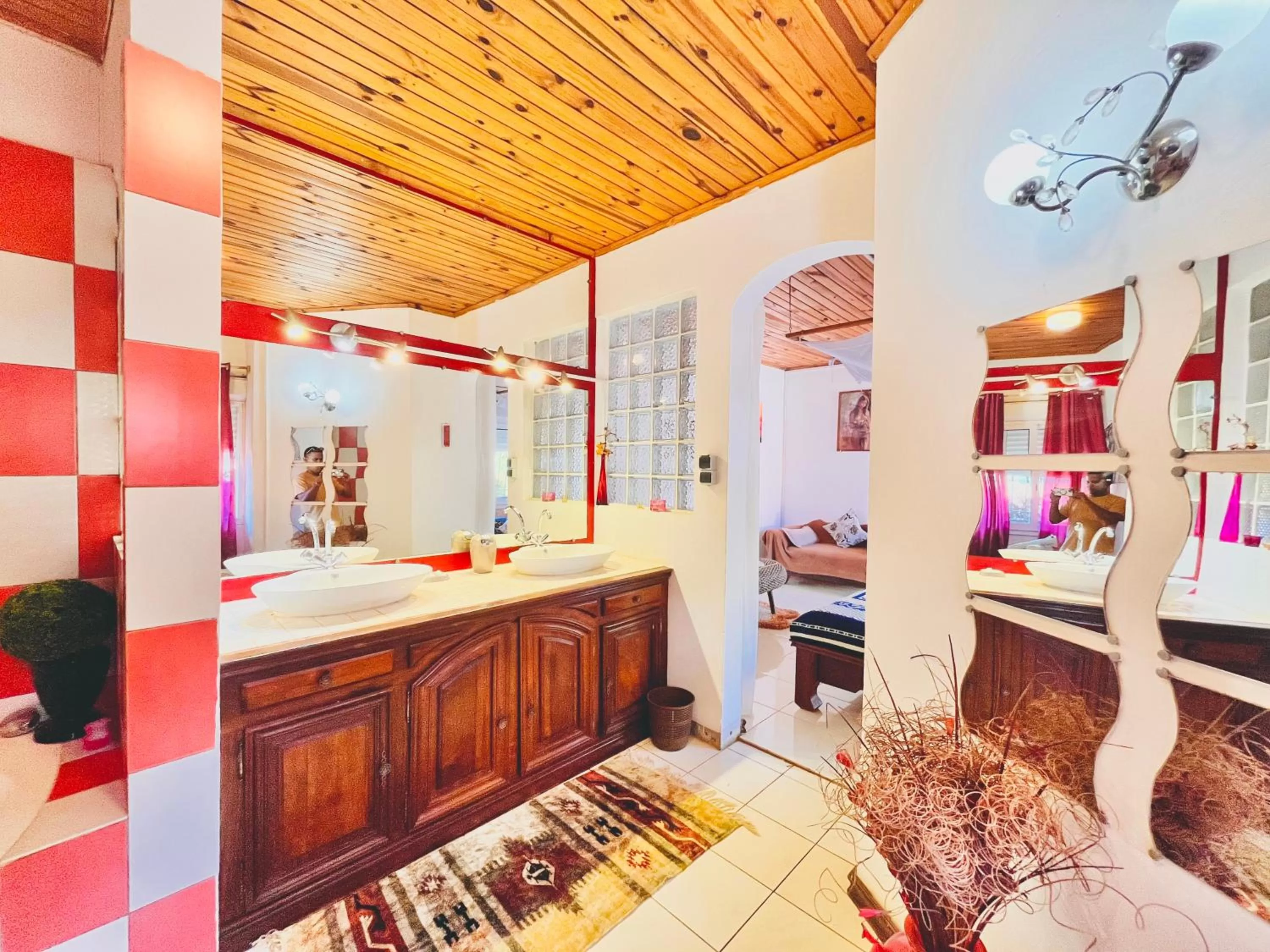 Bedroom in Régina Lodge Diégo Suarez Madagascar