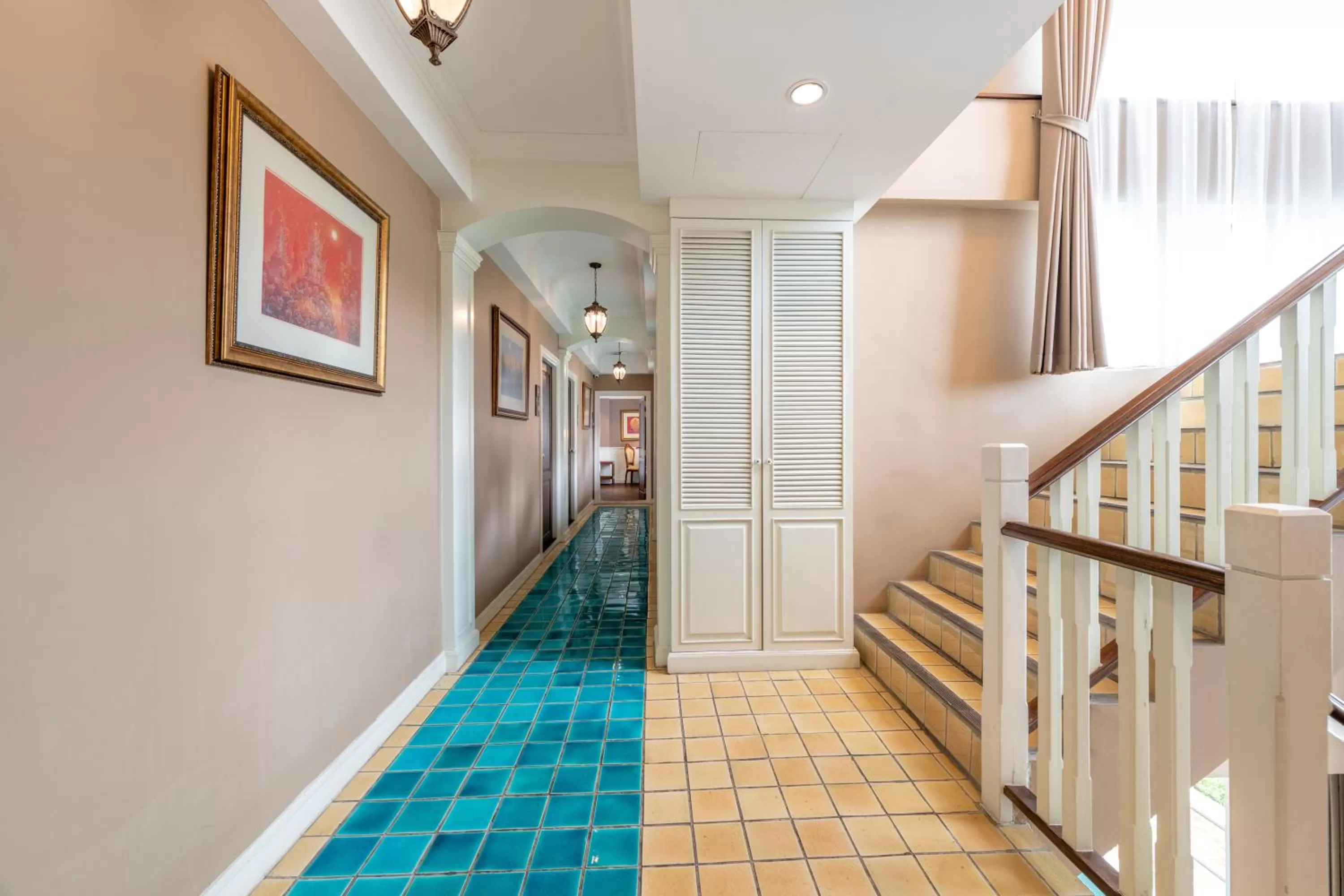 Area and facilities in The Orchid House 153