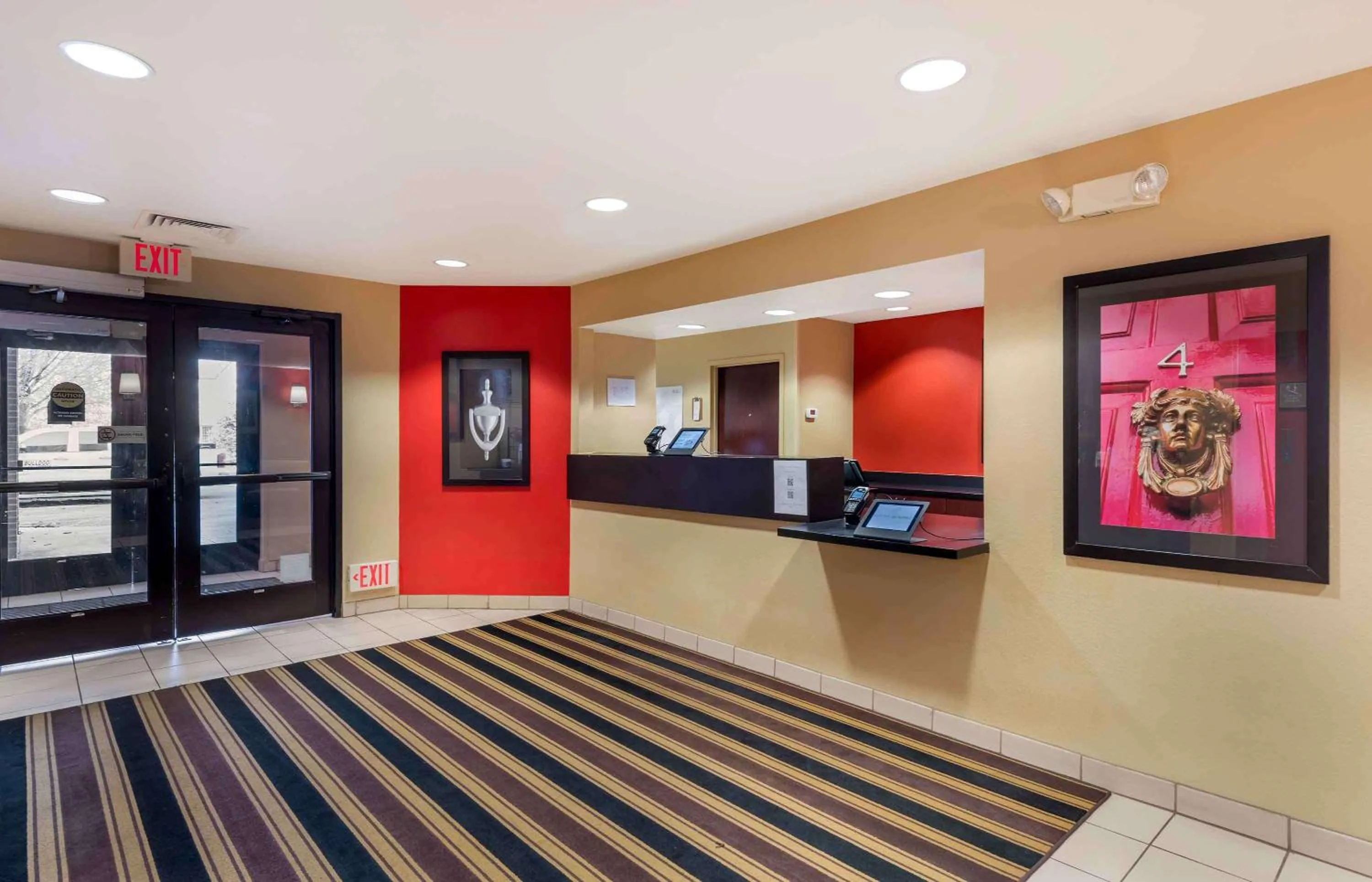 Lobby or reception in MainStay Suites Rochester South Mayo Clinic