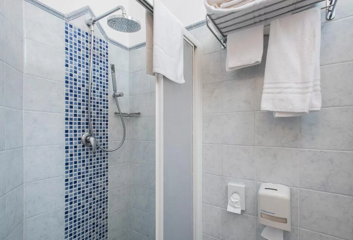 Bathroom in Hotel Majorca