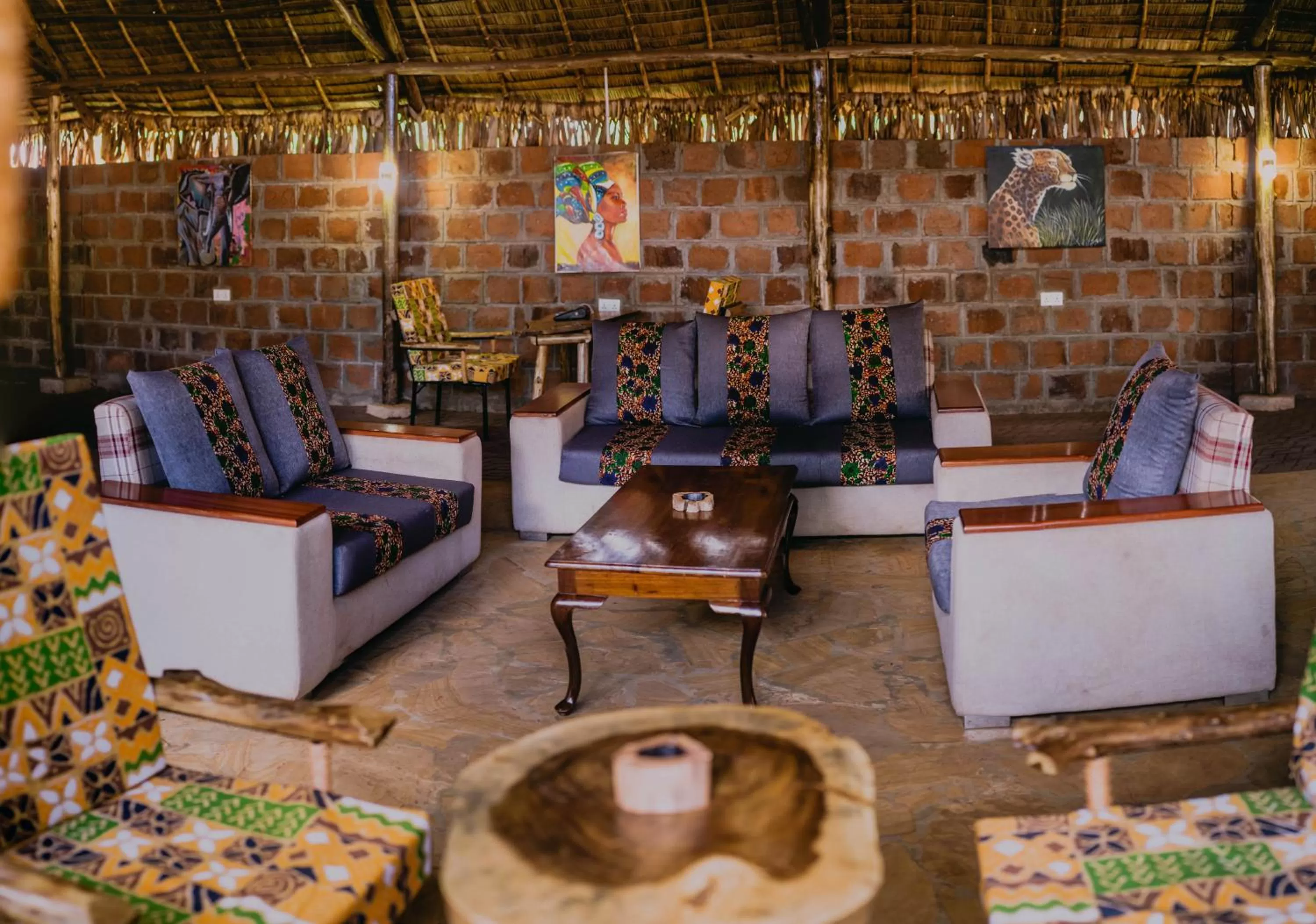 Communal lounge/ TV room in Kilimanjaro Scenic Homestay