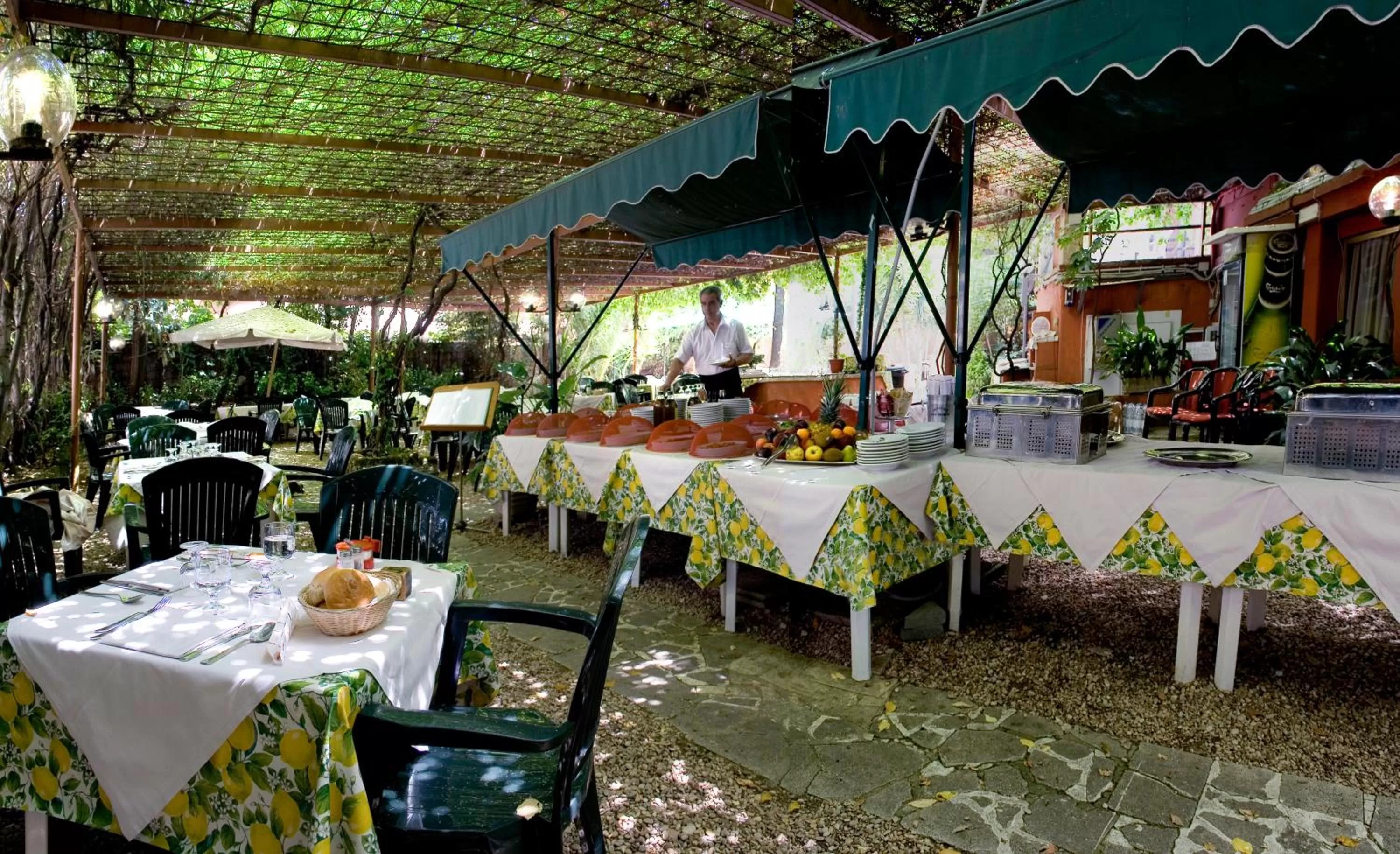 Restaurant/places to eat in Hotel Delle Muse