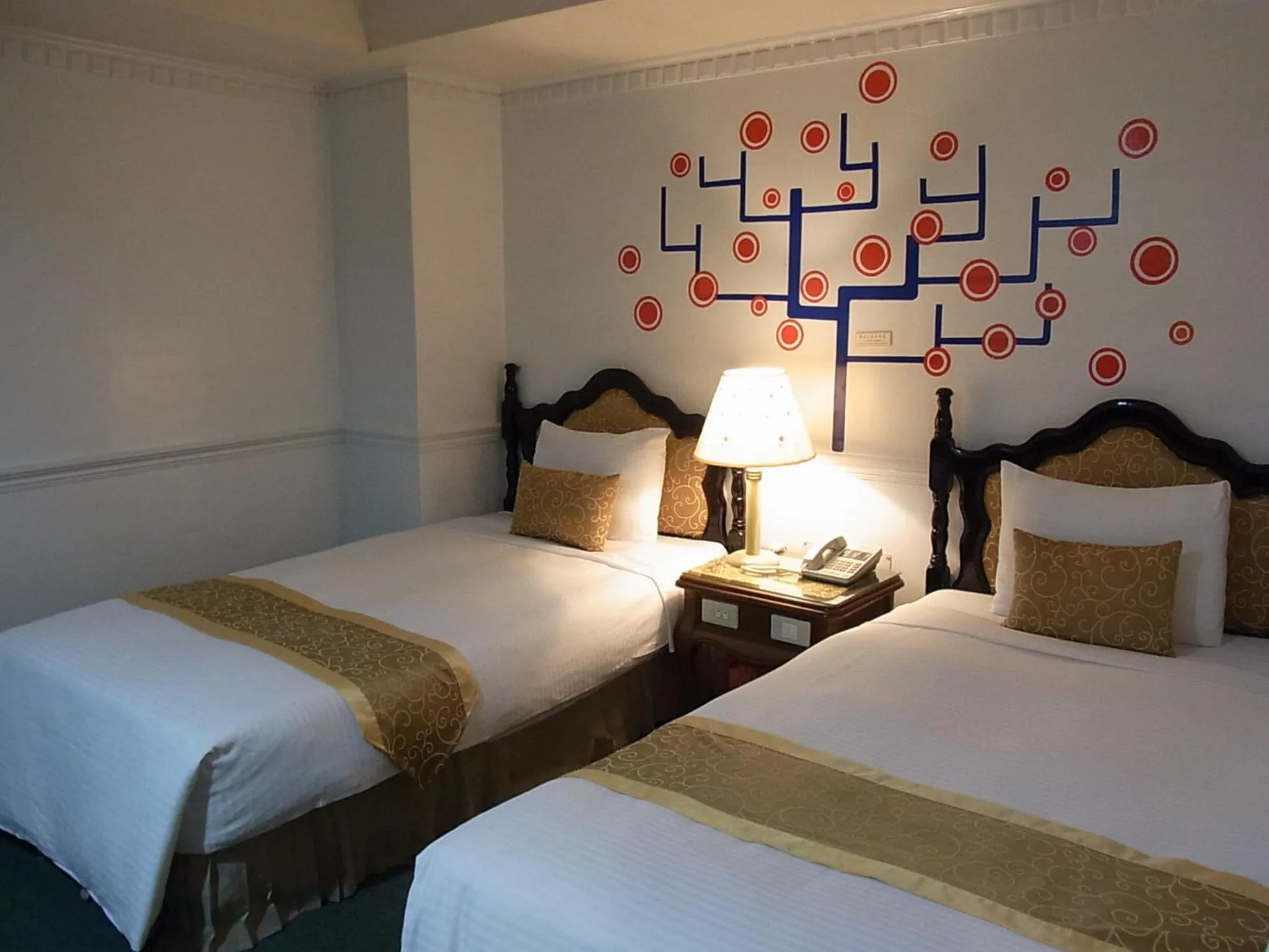 Photo of the whole room, Bed in City Hotel