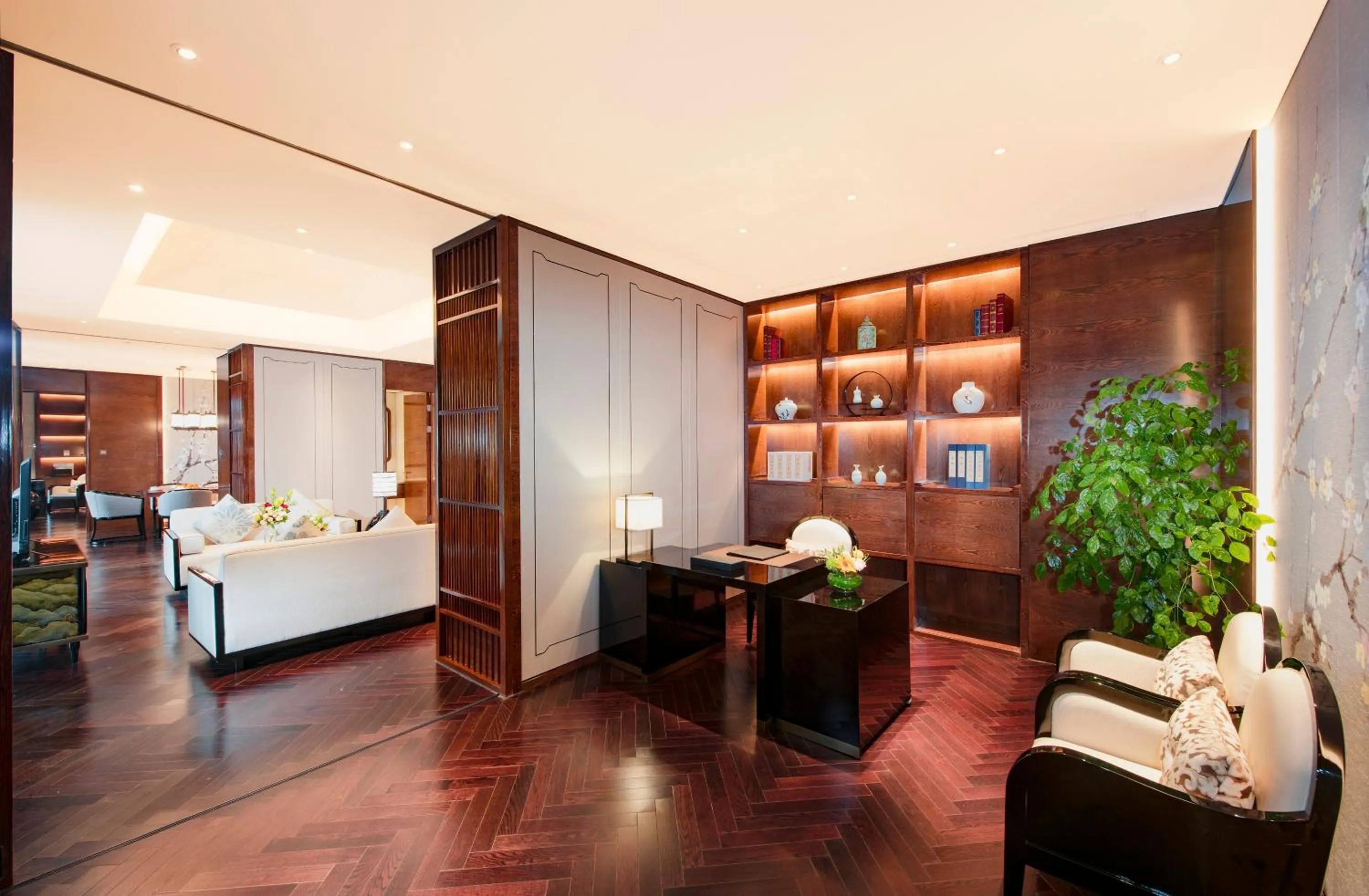 Seating area, Bed in voco - Hangzhou Binjiang Minghao by IHG