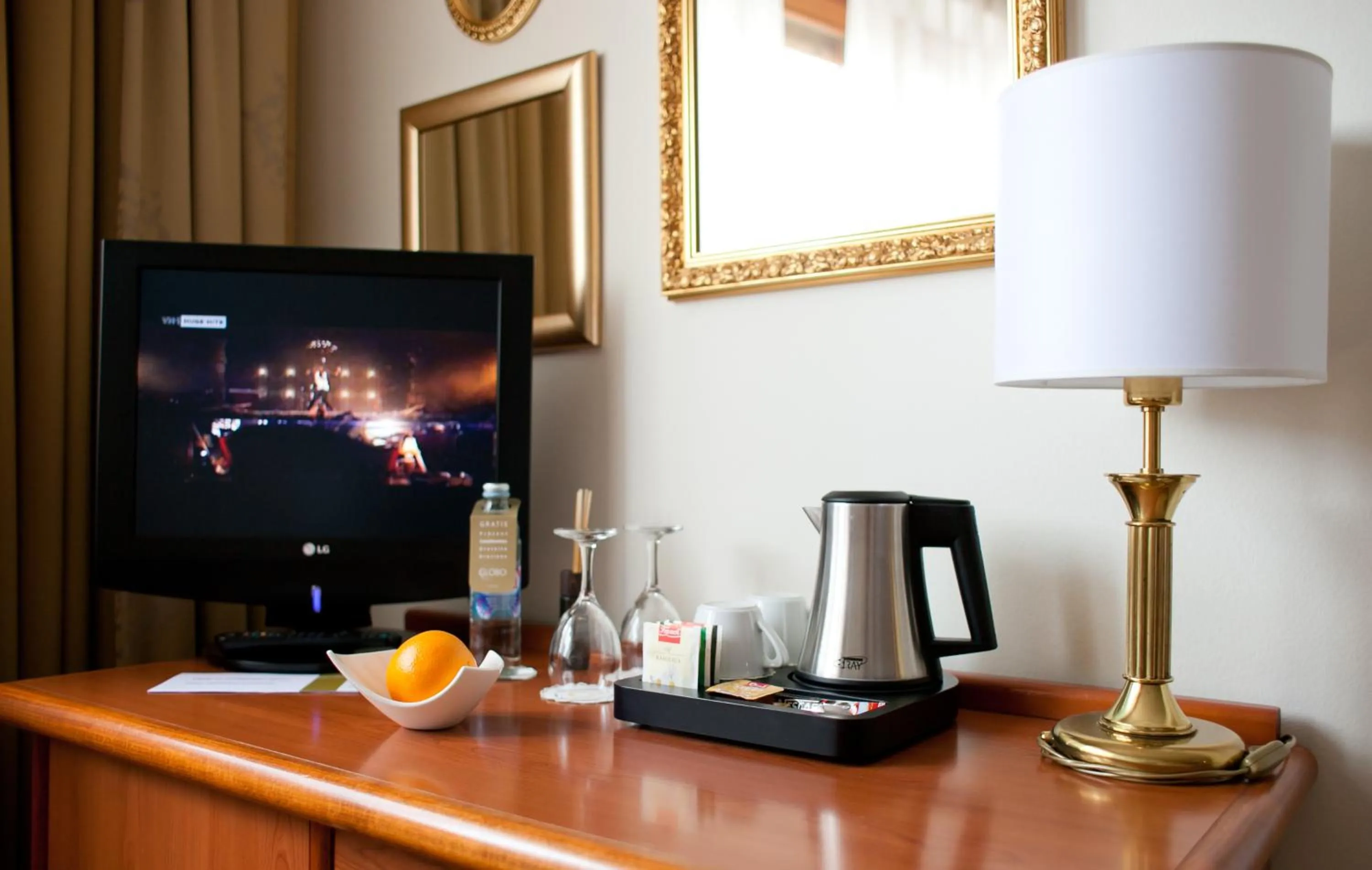 TV and multimedia in Hotel Globo