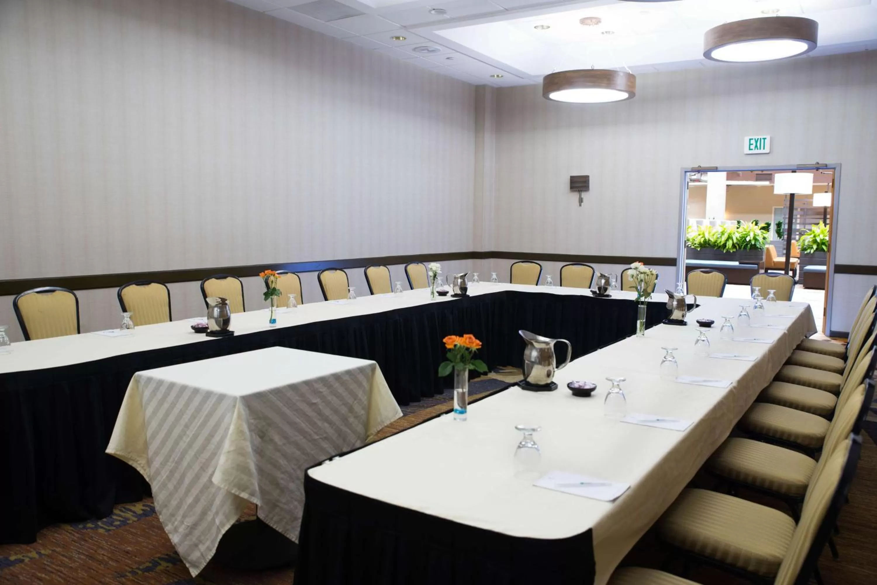 Meeting/conference room in Embassy Suites by Hilton Seattle Bellevue