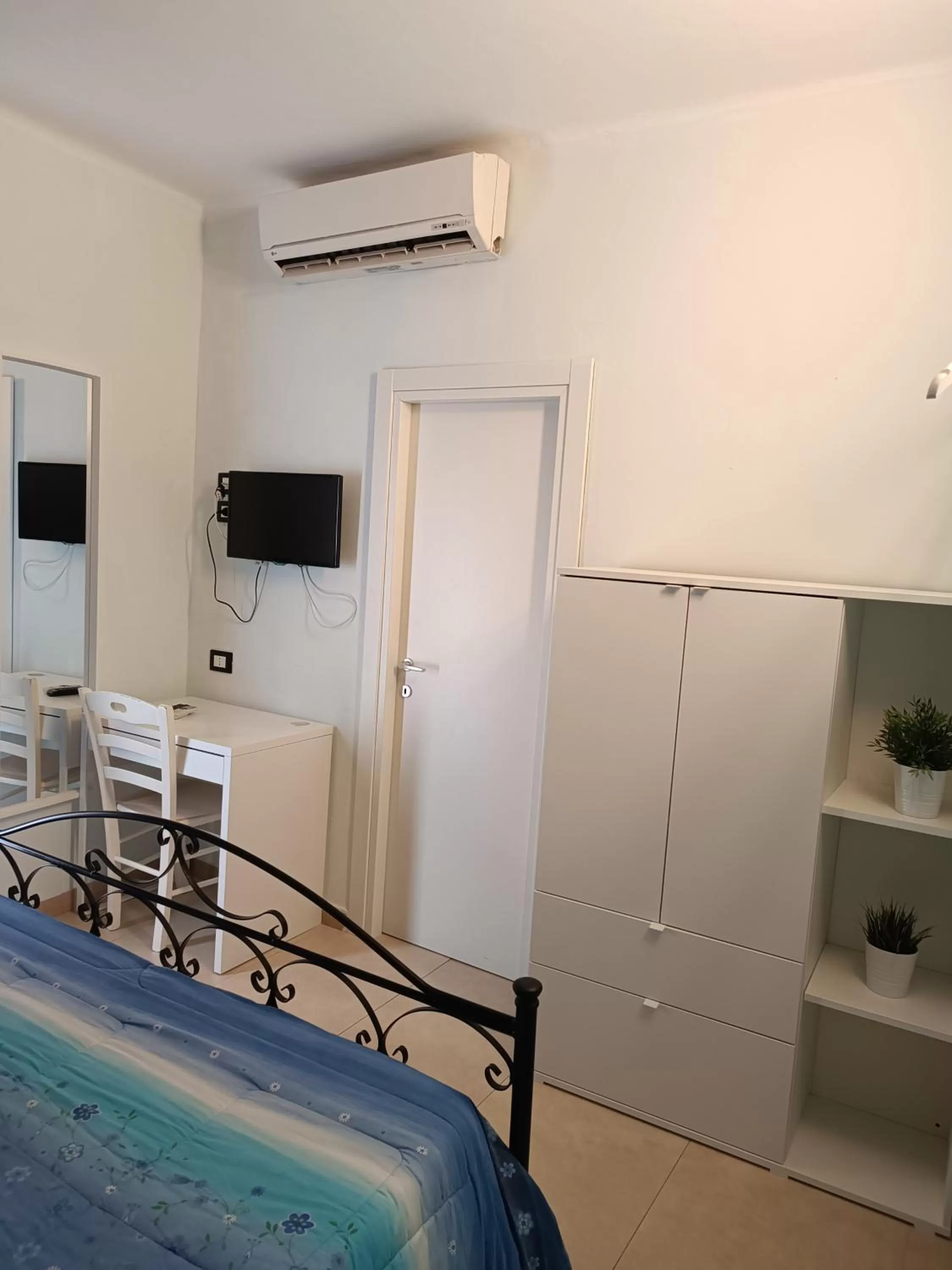 TV/Entertainment Center in Golden Rooms